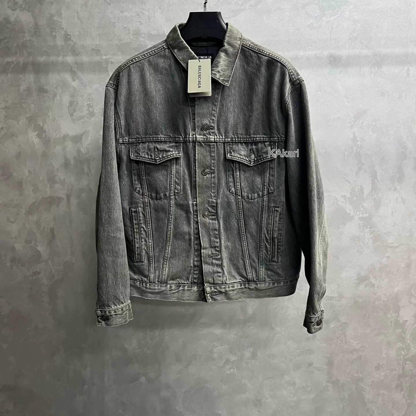 Balenciaga Balenciaga Gray Back Logo Denim Jacket Size US S / EU 44-46 / 1 - 1 Preview