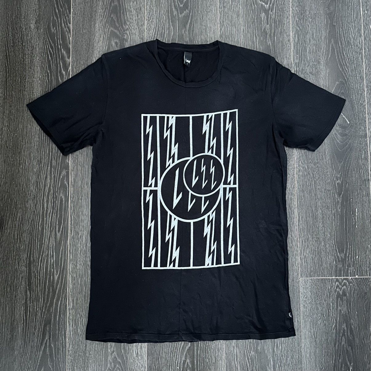 Lee Lee Jeans Brand Lightning Bolt Black Tshirt Size L Size US L / EU 52-54 / 3 - 1 Thumbnail