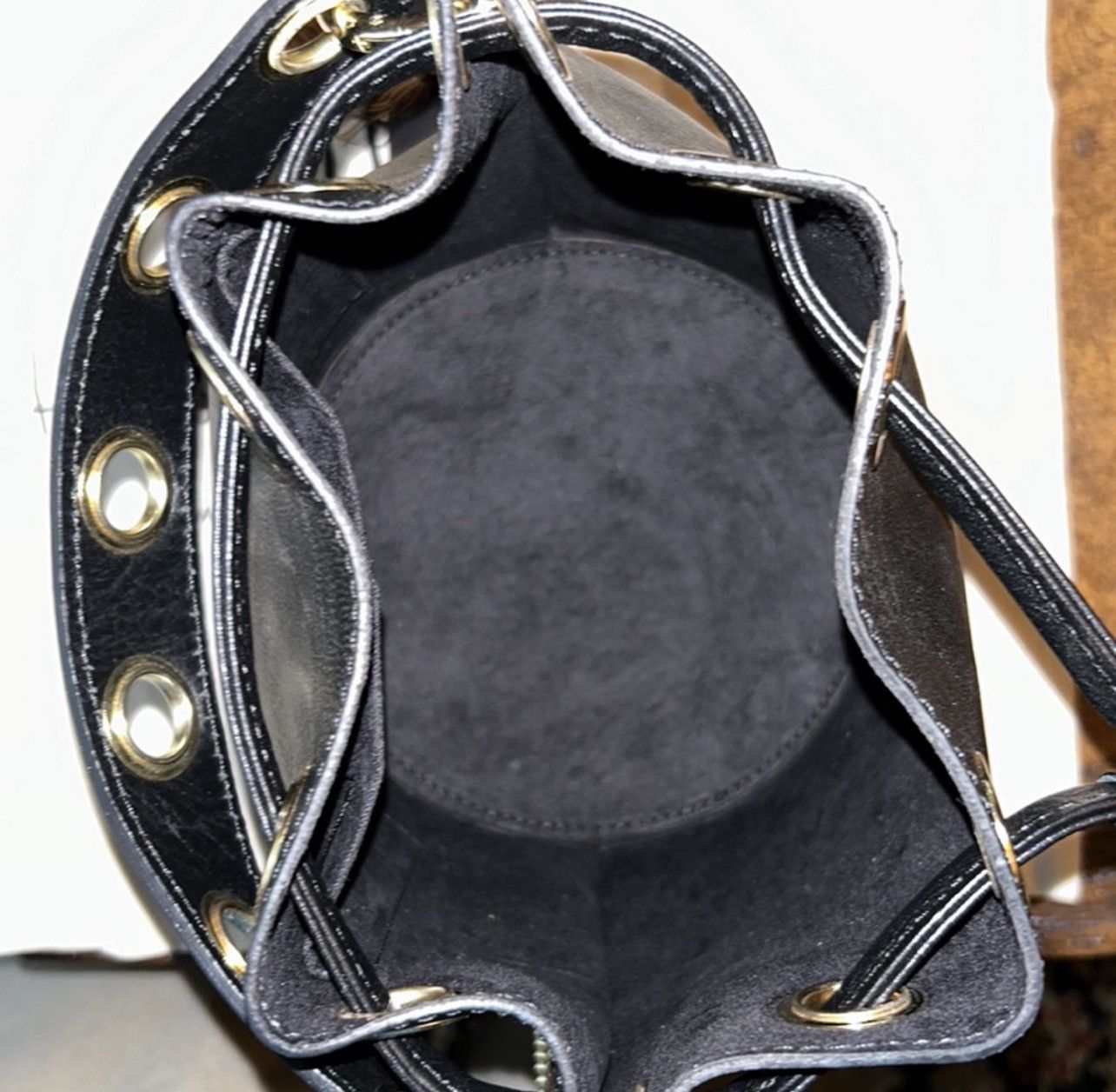 House of Harlow NWT House of Harlow Rare Black Leather Bucket Crossbody Bag Size ONE SIZE - 6 Thumbnail