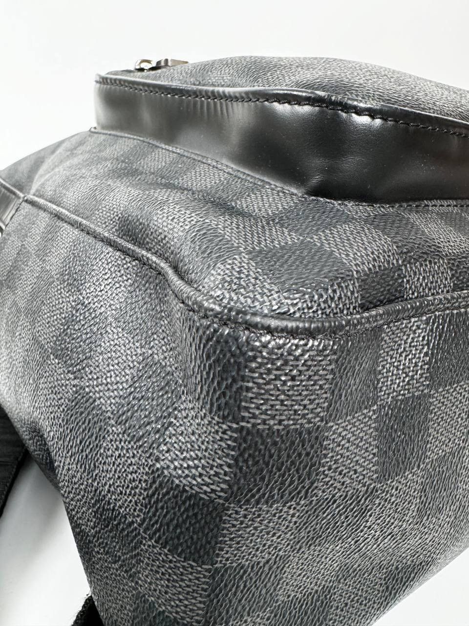 Louis Vuitton Louis Vuitton Damier Josh Backpack Size ONE SIZE - 8 Thumbnail