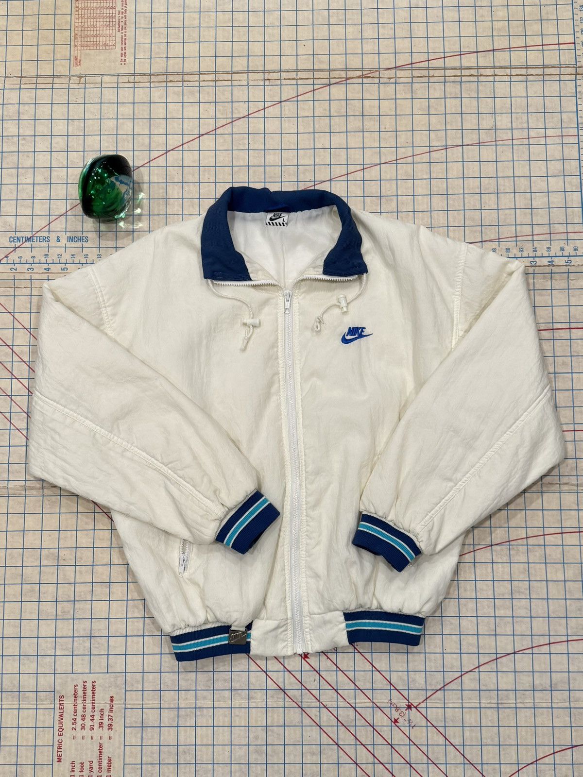 Nike Rare Vintage 80’s Nike Beaverton Oregon Full Zip Jacket Lrg Size US L / EU 52-54 / 3 - 9 Thumbnail