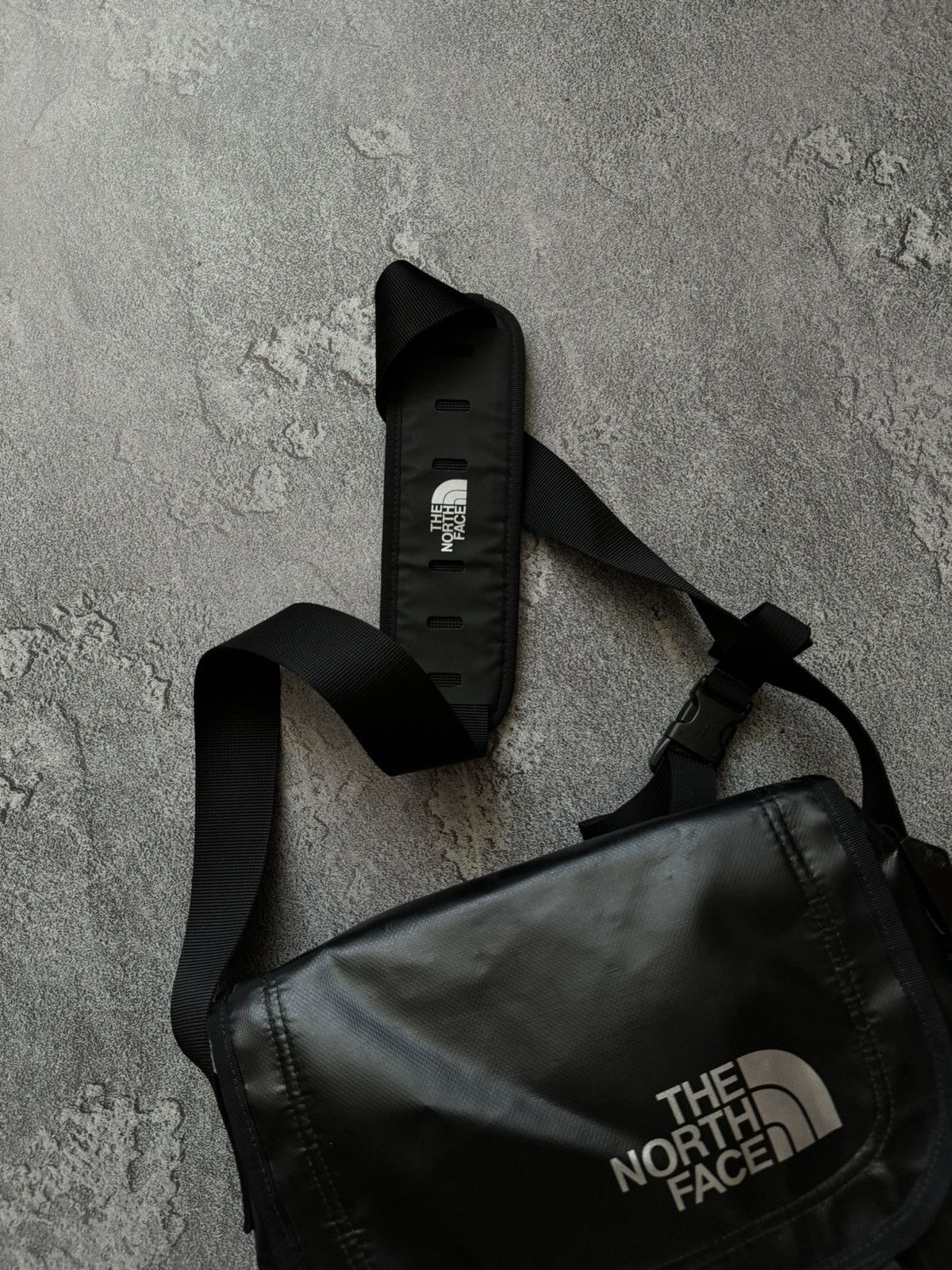 The North Face The north face TNF big logo shoulder bag 💼 outdoor Size ONE SIZE - 2 Thumbnail