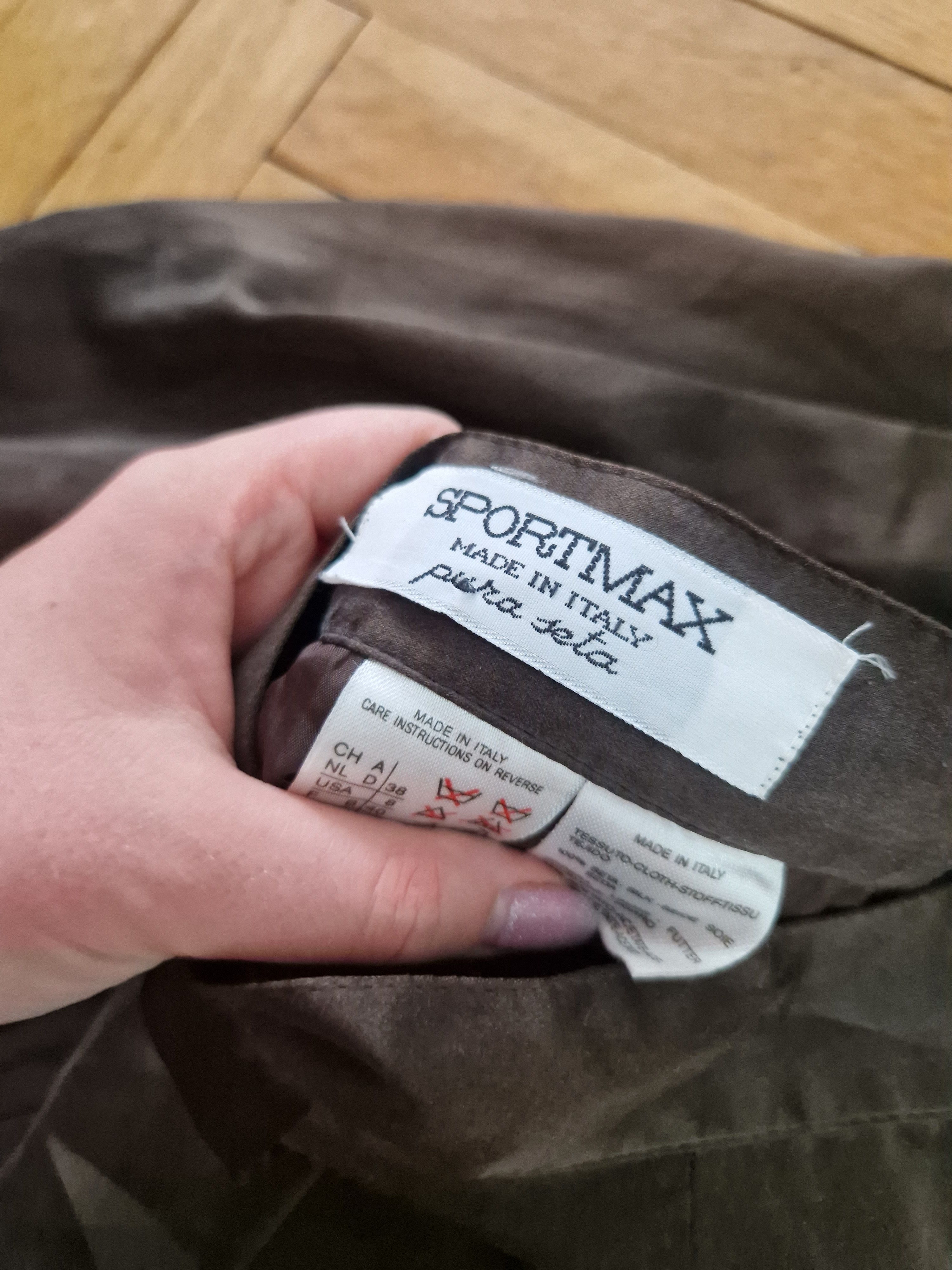 Max Mara Sportmax Max Mara vintage silk skirt Size 26" / US 2 / IT 38 - 3 Thumbnail