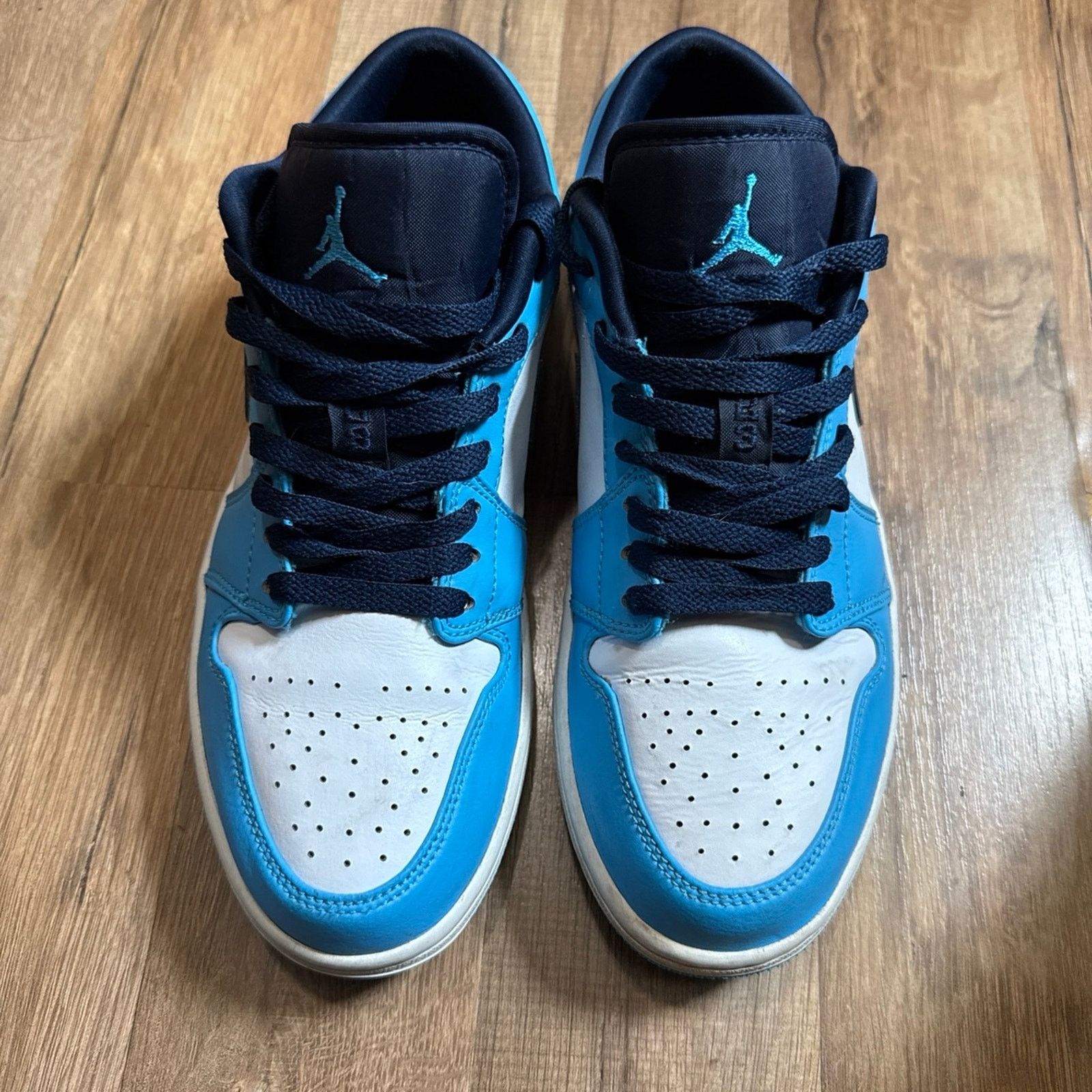 Jordan Brand Jordan 1 Low UNC Powder Blue Size US 8.5 / EU 41-42 - 4 Thumbnail