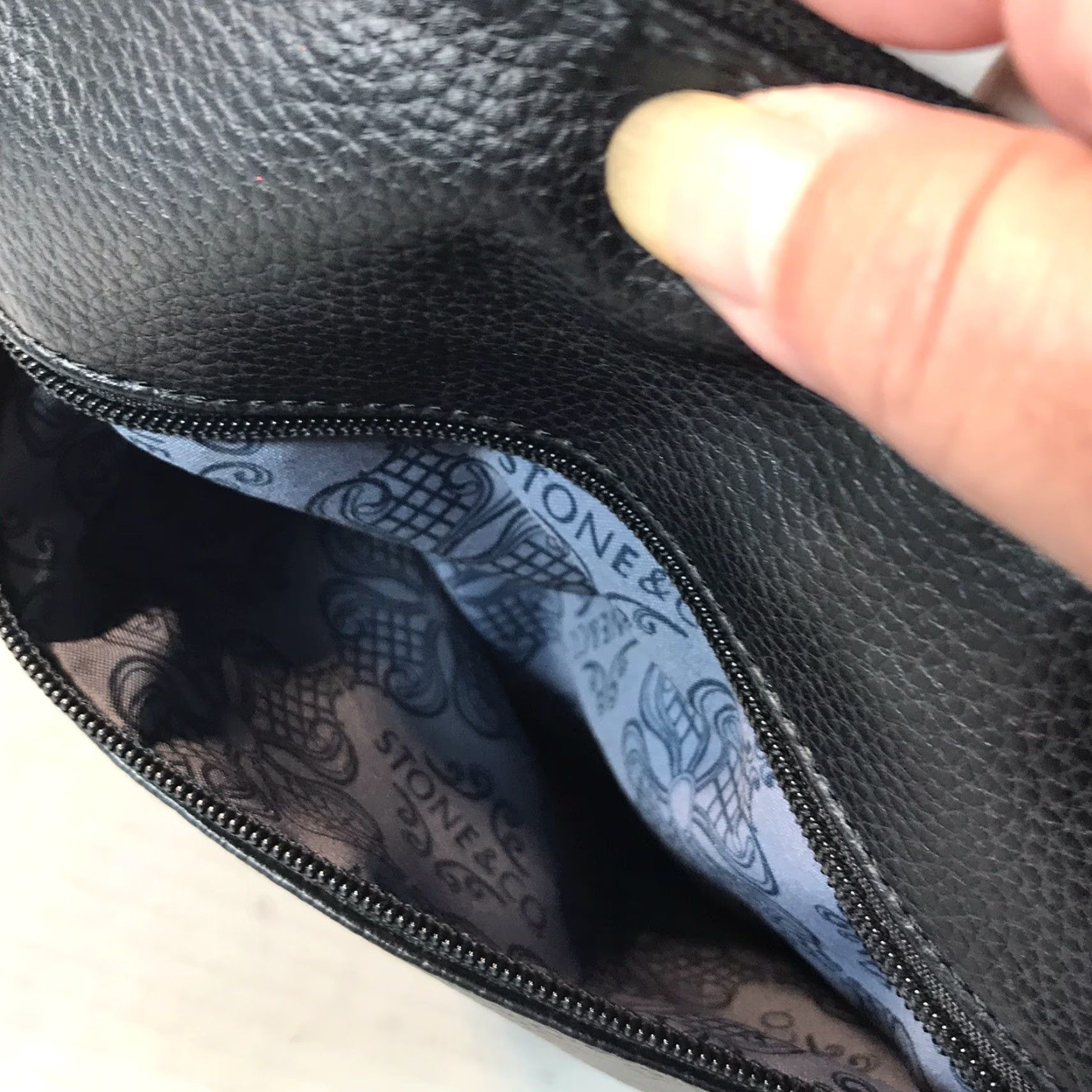 Vintage Stone & Co Black Snakeskin Leather Shoulder Bag Medium 12x10 inches Business Casual Travel Womens Size ONE SIZE - 6 Thumbnail