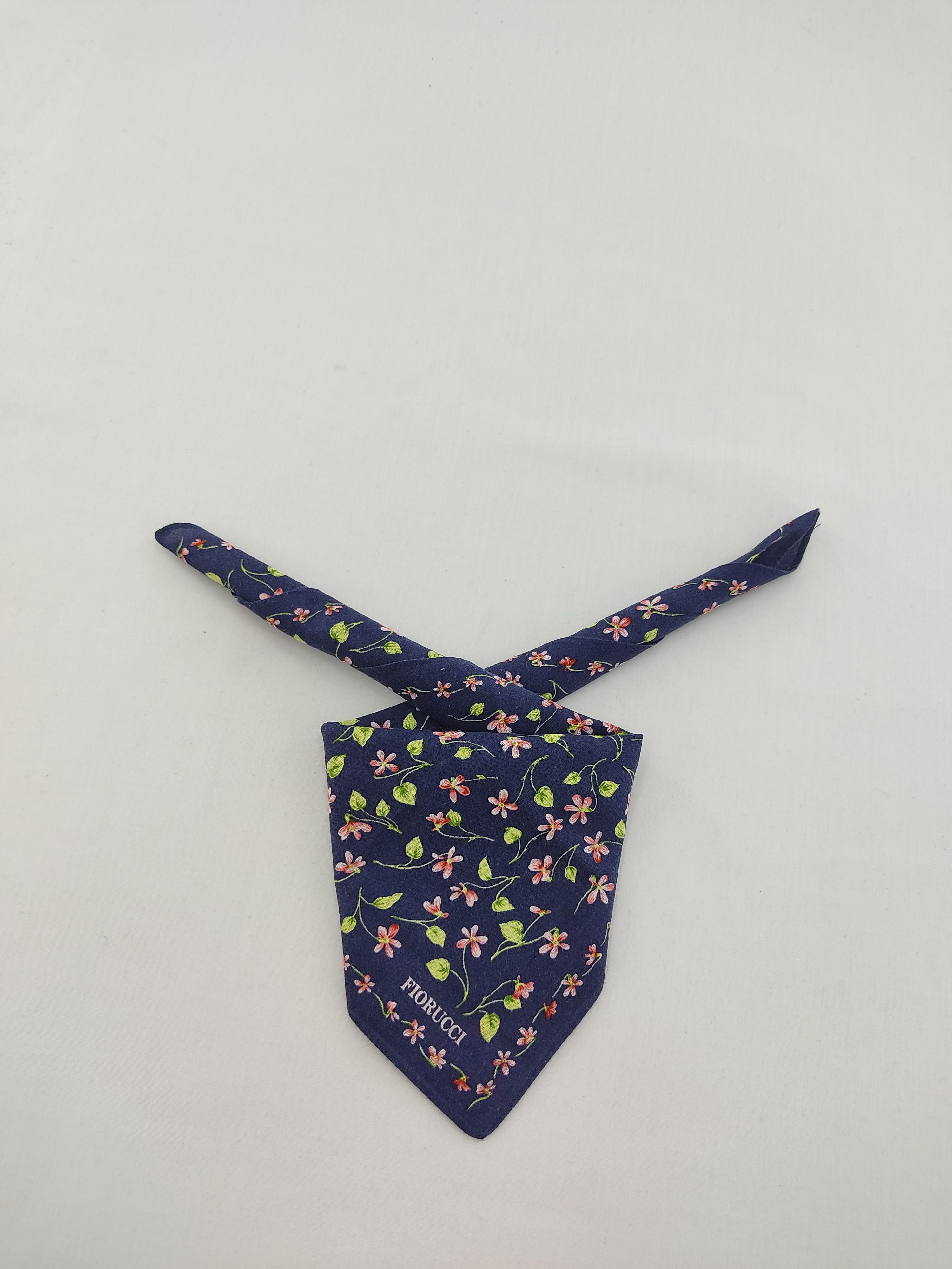 Fiorucci × Vintage Fiorucci Handkerchief / Neckwear / Bandana Size ONE SIZE - 1 Thumbnail