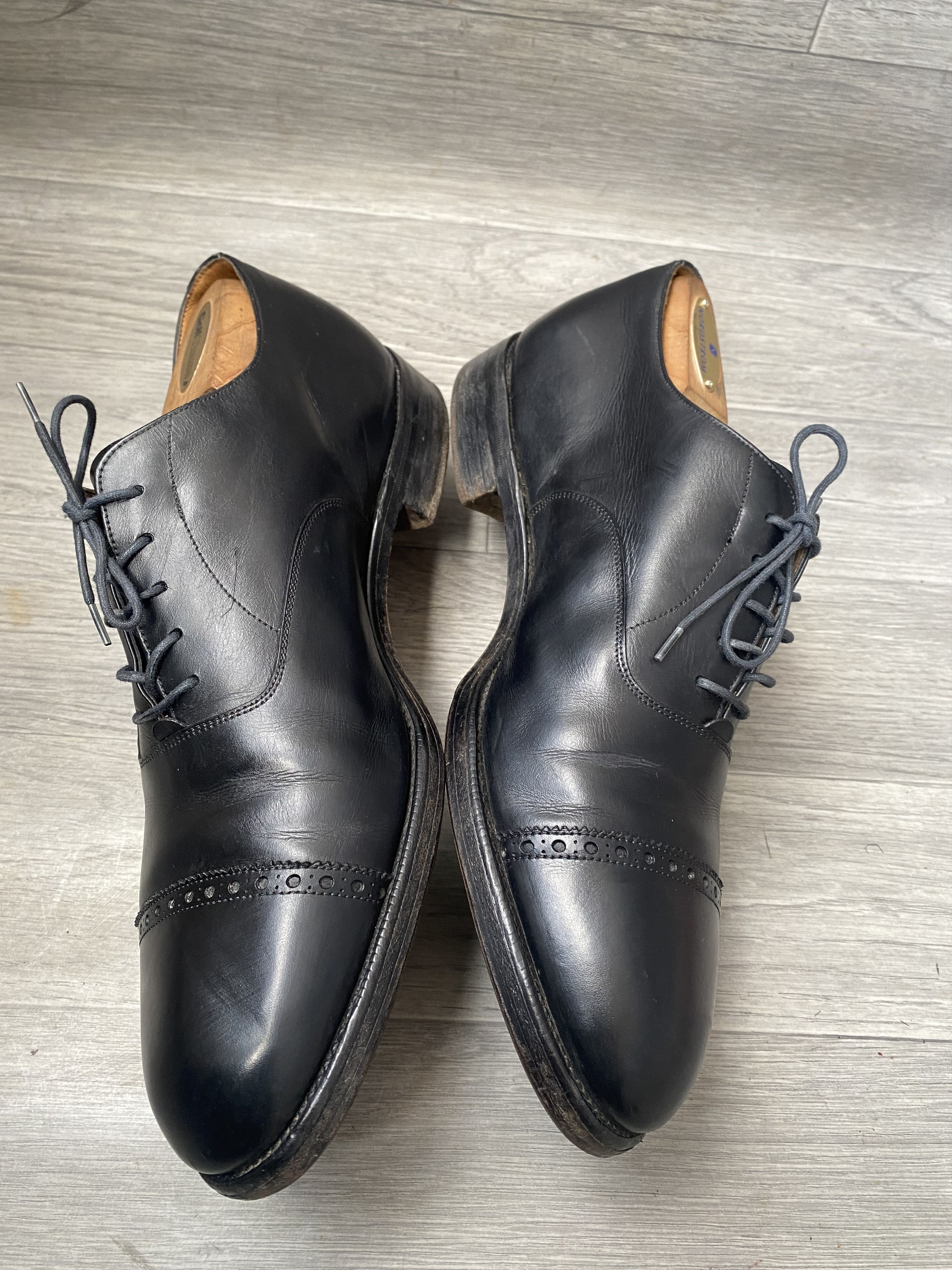 Edward Green Edward green cap-toe brouges leather shoes Size US 10 / EU 43 - 9 Thumbnail
