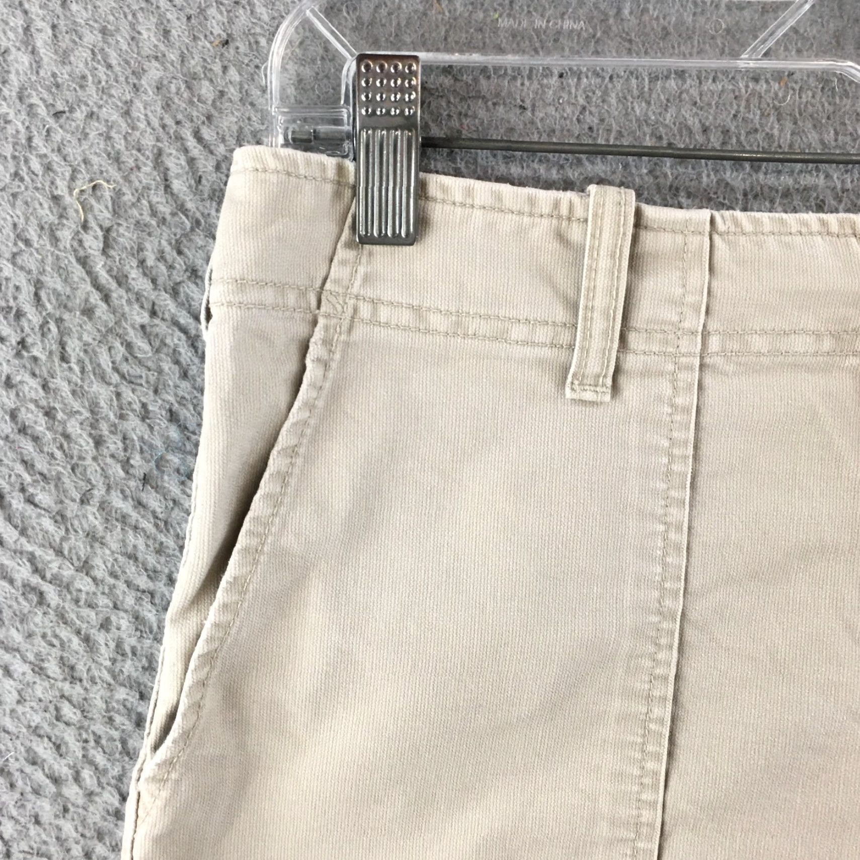 American Eagle Outfitters American Eagle Outfitters Shorts Women 8 Tan Cargo Cotton Zip Fly Regular Fit Ladies Casual Summer Mens Womens Size 30" / US 8 / IT 44 - 2 Thumbnail