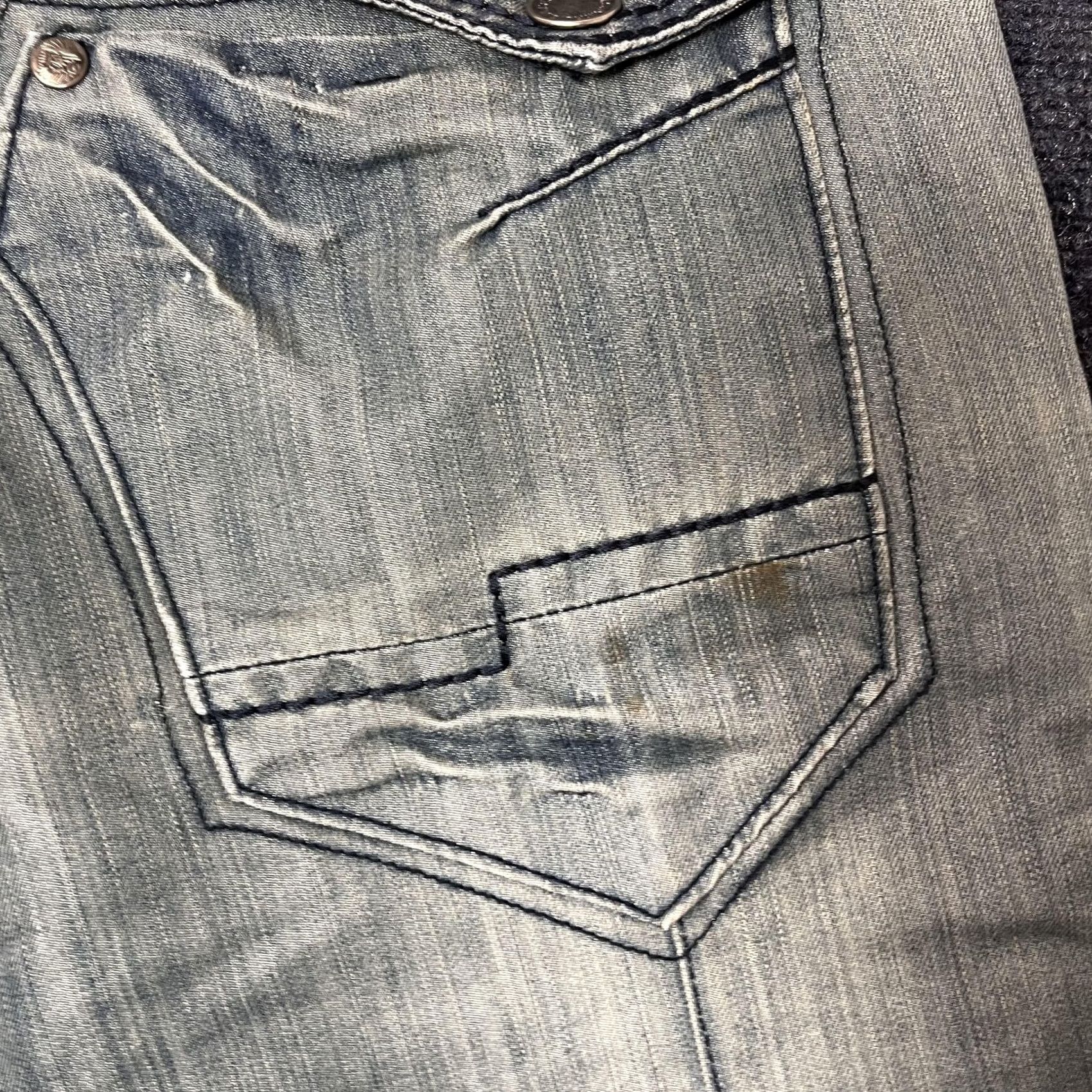 Vintage F.U.S.A.I. Jeans Mens 36x30 Light Wash Blue Regular Straight Distressed Denim Cotton Polyester Zip Fly button Men Size US 36 / EU 52 - 7 Thumbnail