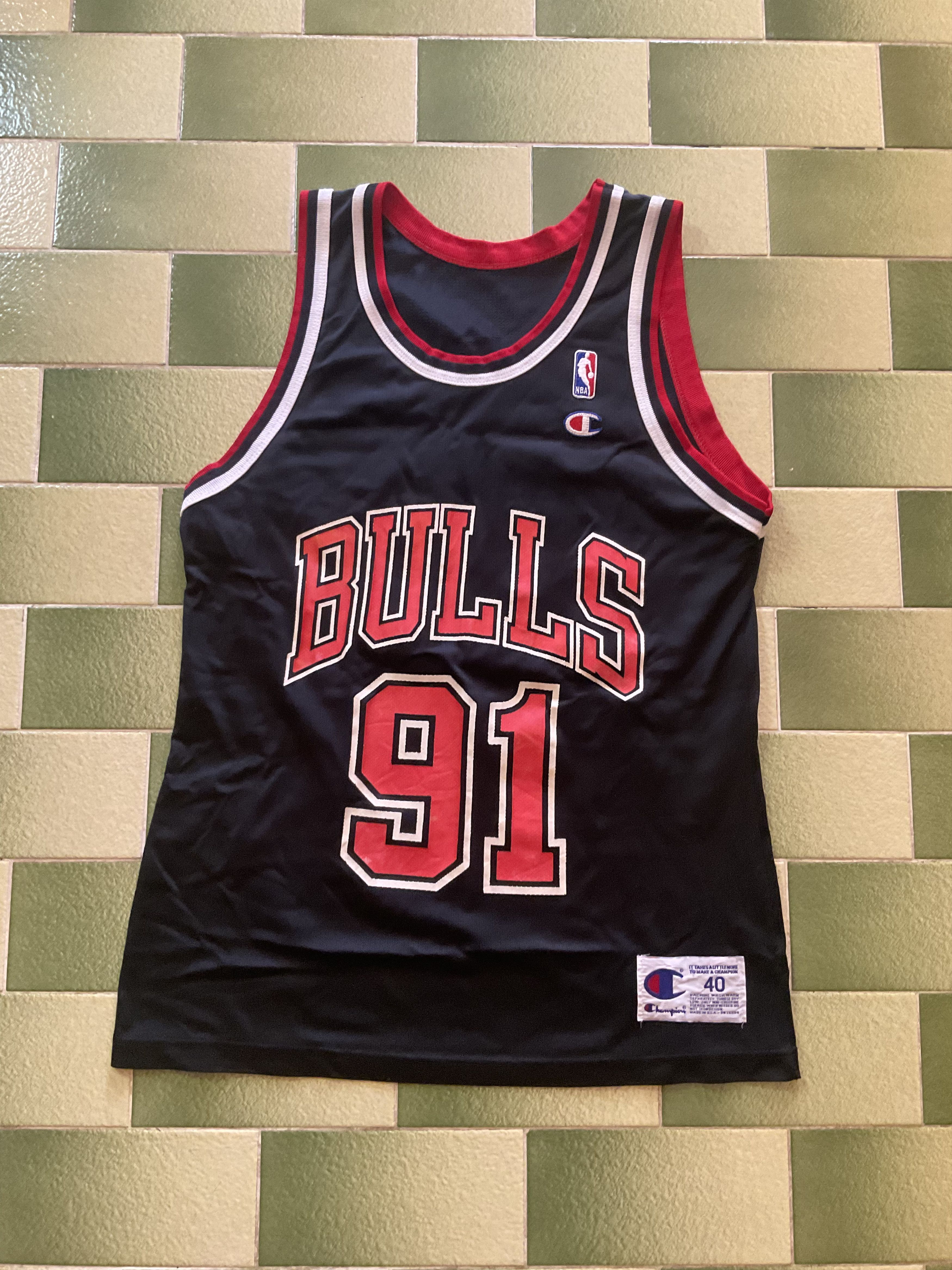 NBA Vintage Chicago Bulls #91 Dennis Rodman Swingman Jersey Size US M / EU 48-50 / 2 - 1 Thumbnail