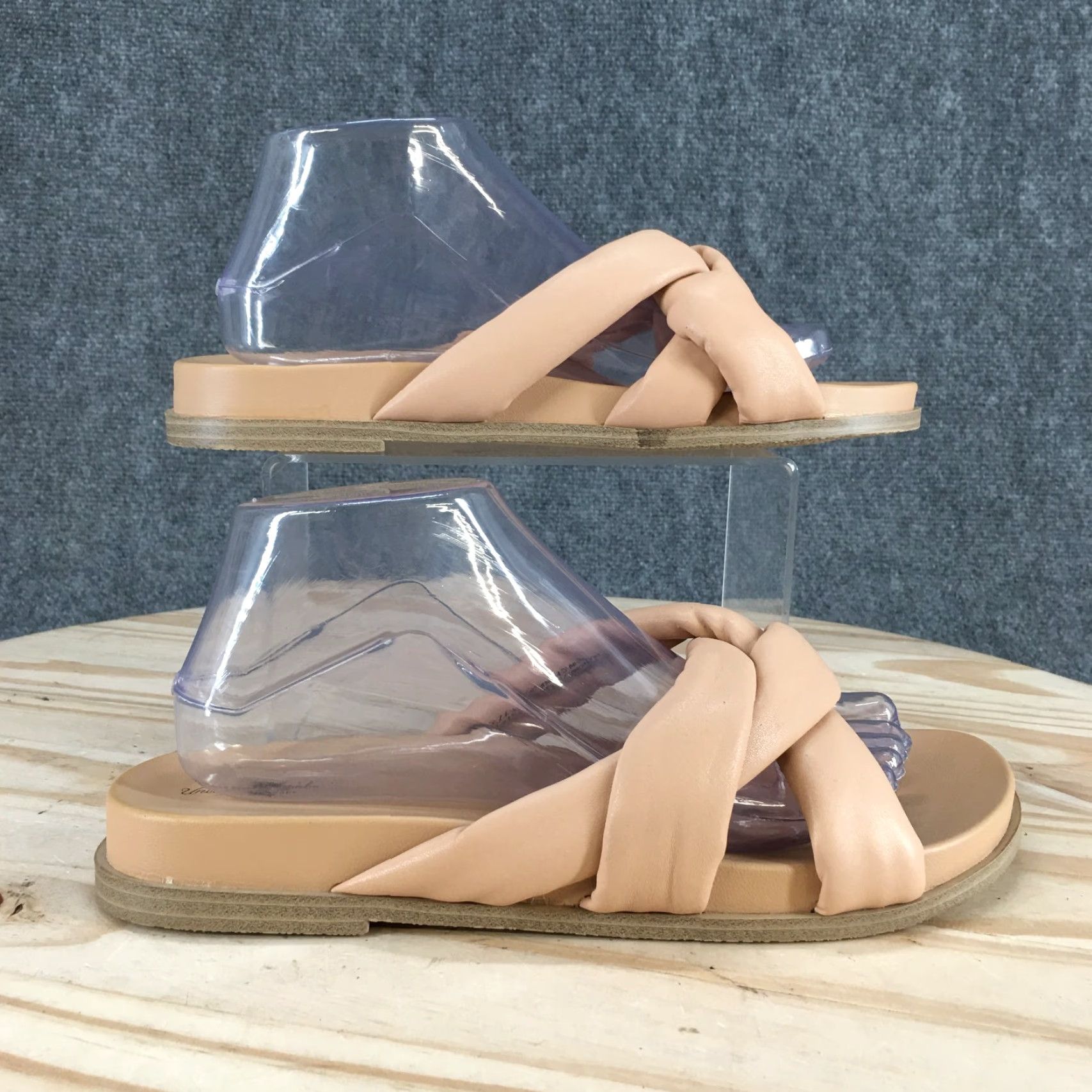 Vintage Universal Thread Sandals Womens 9.5 Slide Tan Faux Leather Slip On Casual Flats Size US 10 / IT 40 - 2 Thumbnail