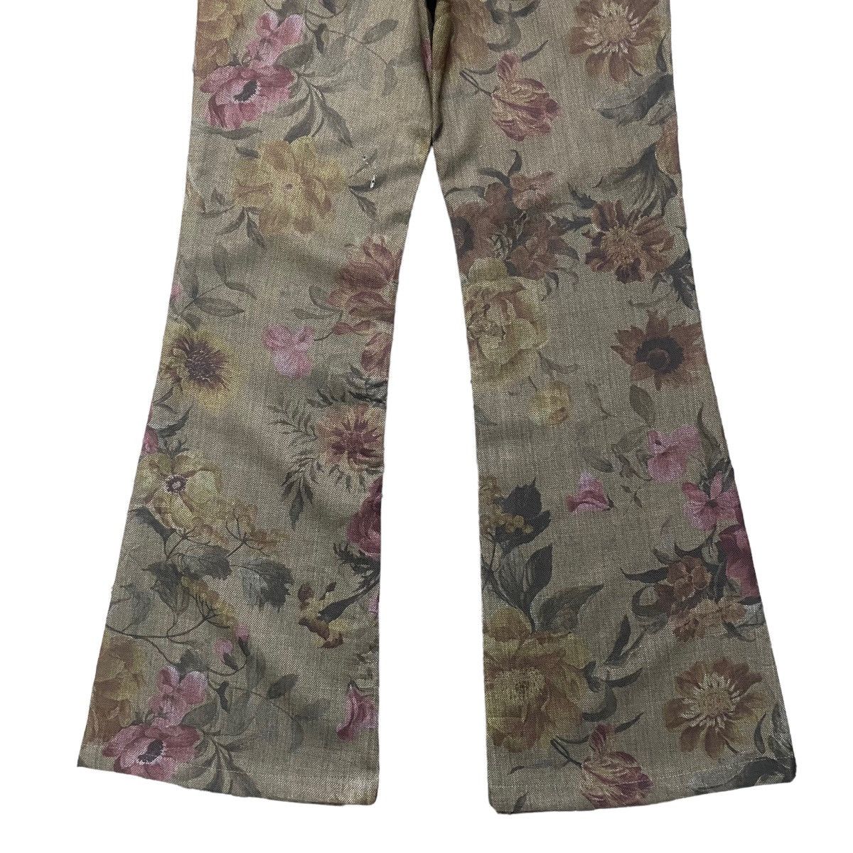 Tornado Mart Tornado Mart Floral Flare Jeans Size US 32 / EU 48 - 14 Thumbnail