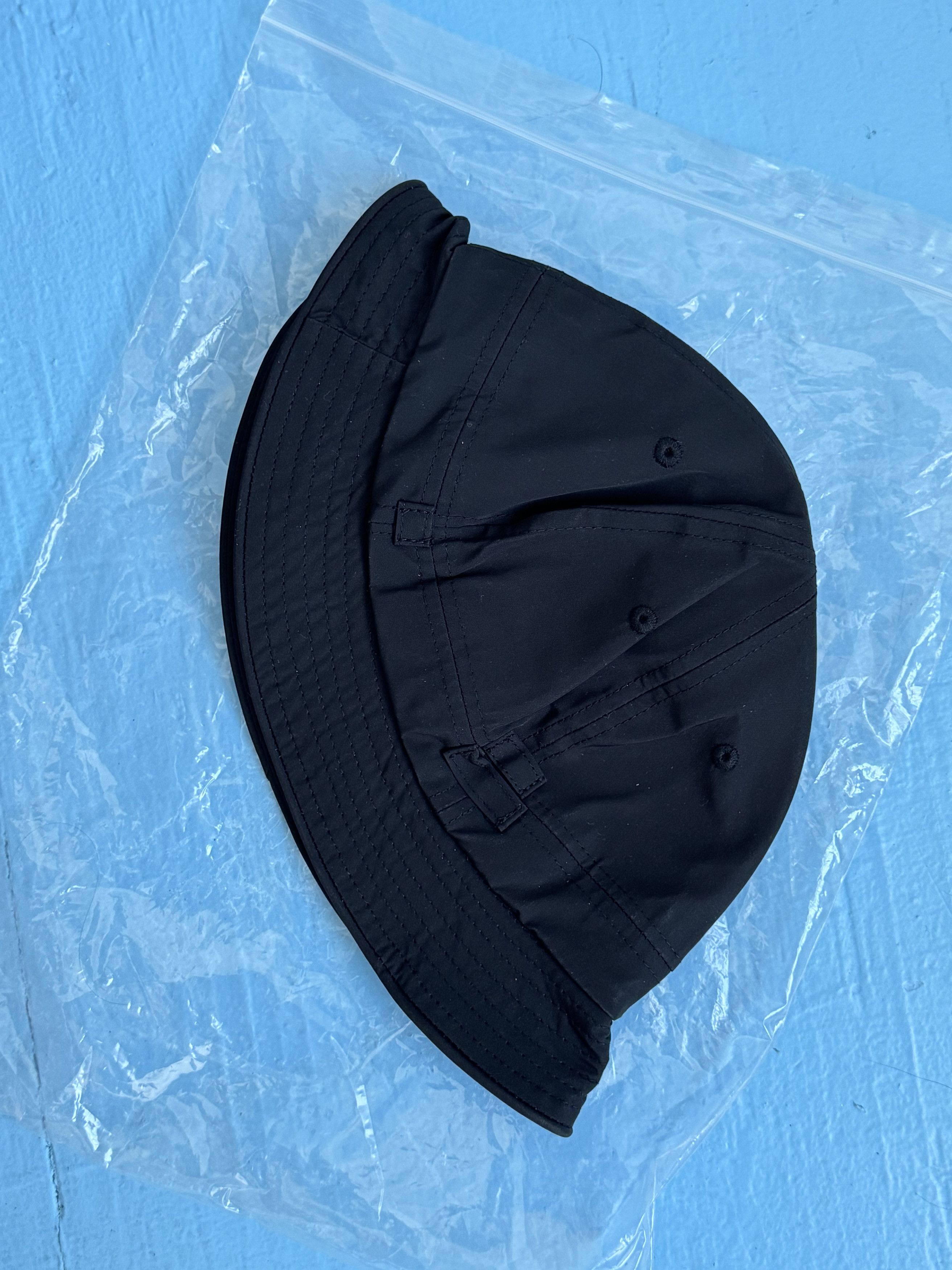 C2H4 C2H4 Black Curvilinear Bucket Hat Size ONE SIZE - 1 Thumbnail