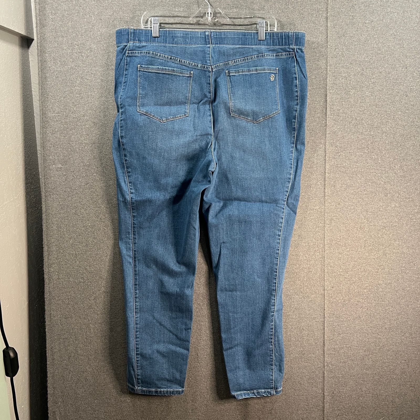 Other Susan Graver So Slimming Pull On Ankle Jean Medium Wash Size 42" / US 20 - 2 Thumbnail