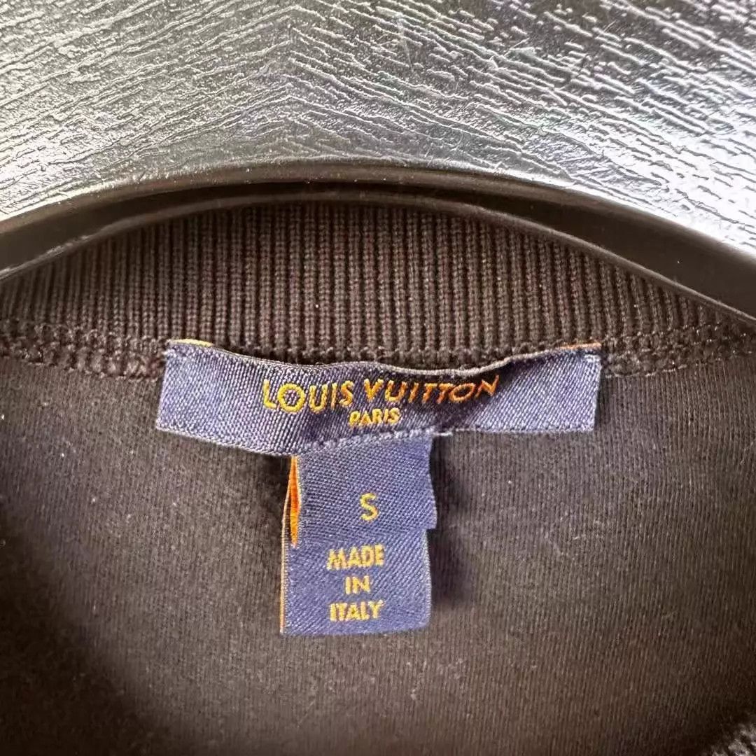 Louis Vuitton LV logo sweatshirt Size S 98 New 1400 Size S / US 4 / IT 40 - 2 Thumbnail