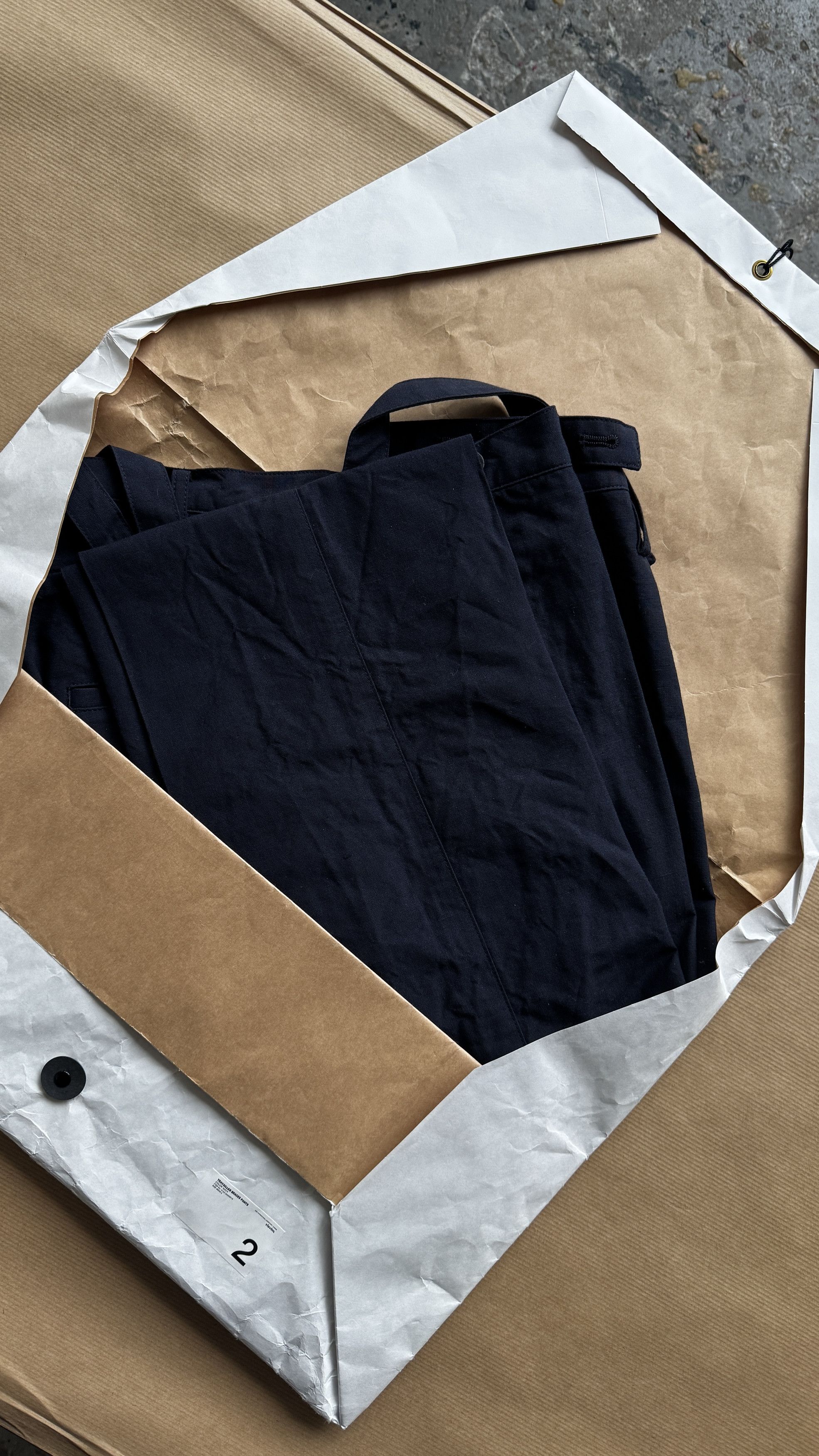 Visvim aa . 2 . as new . TRAVAILLER WOOL LINEN BRACES PANTS(W / L) Size US 34 / EU 50 - 2 Thumbnail