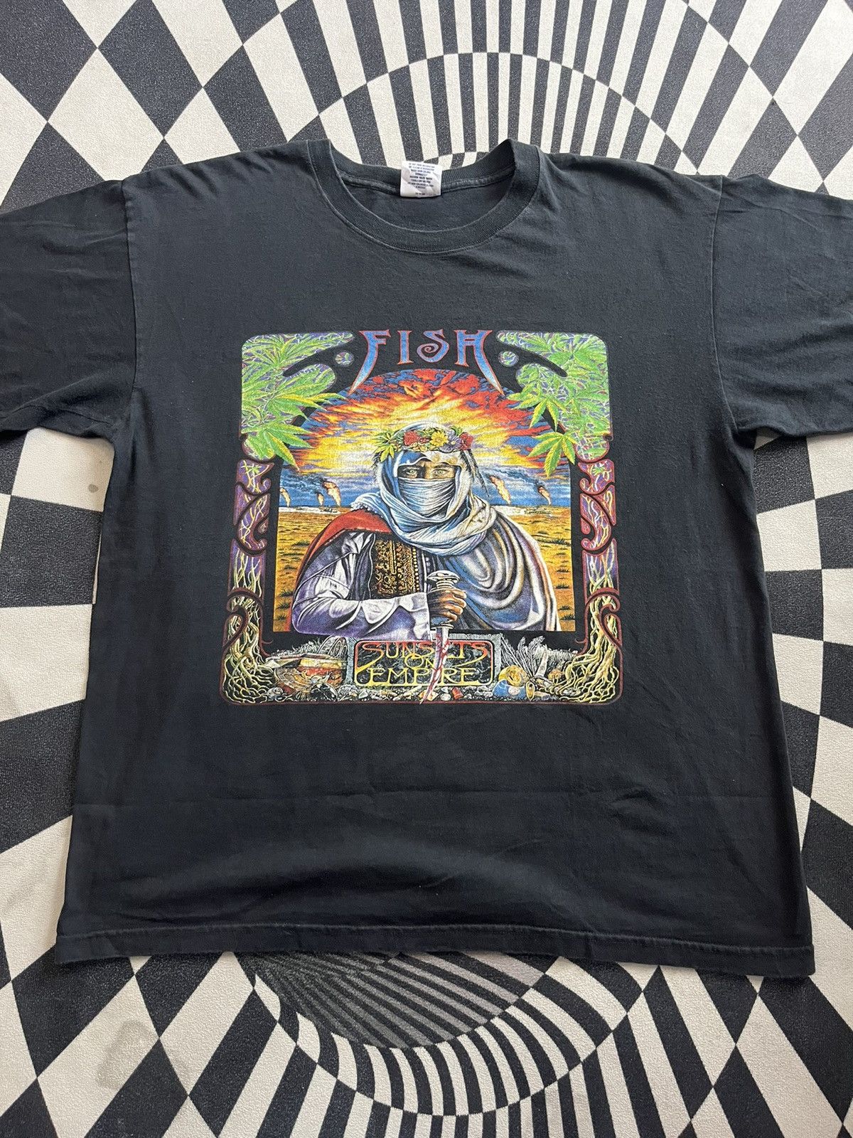 Band Tees Vintage FISH SUNSETS ON EMPIRE 1997’s Tour Tshirt Size US XL / EU 56 / 4 - 4 Thumbnail
