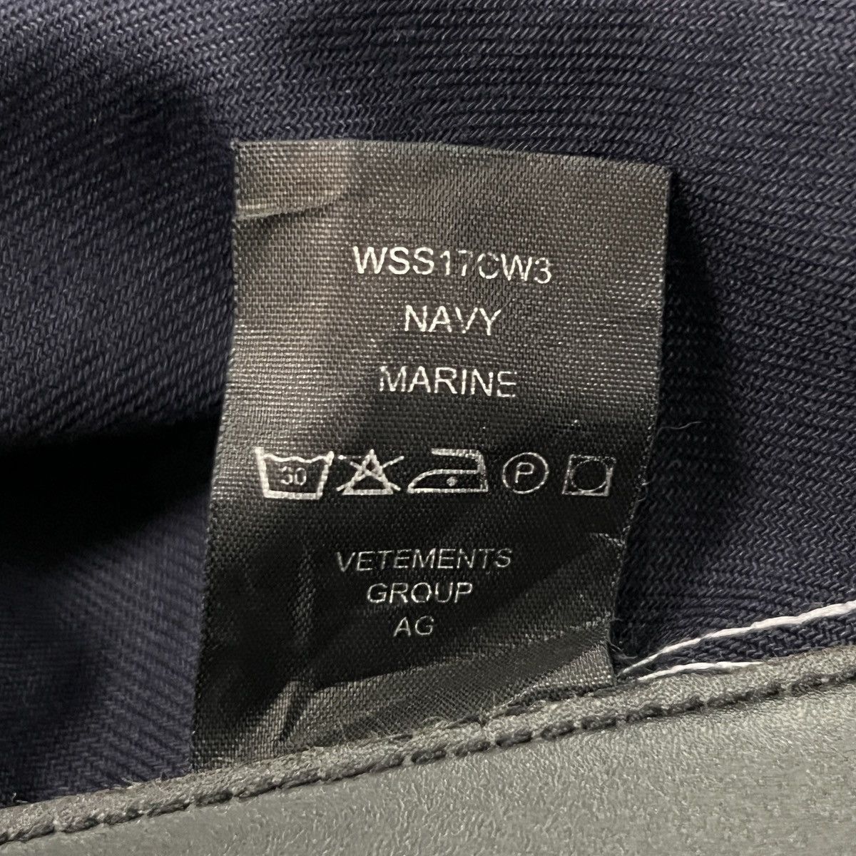 Vetements Vetements FW17 x Carhartt Overalls Size US S / EU 44-46 / 1 - 21 Thumbnail