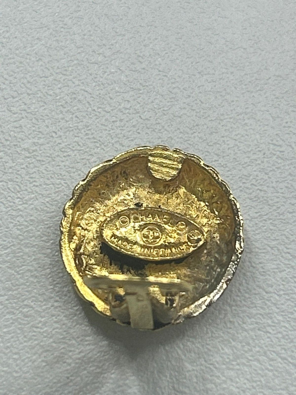 Chanel Chanel pre -owned CC button clip -on earring Size ONE SIZE - 4 Thumbnail