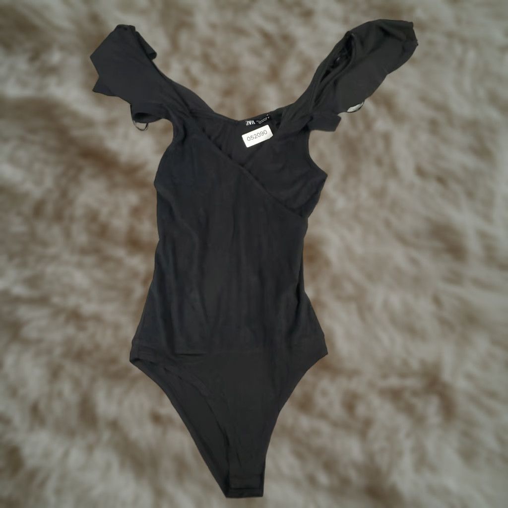 Zara Zara Shapewear Womens Size Medium Black One Piece Body Suit Shaper Size M / US 6-8 / IT 42-44 - 1 Thumbnail