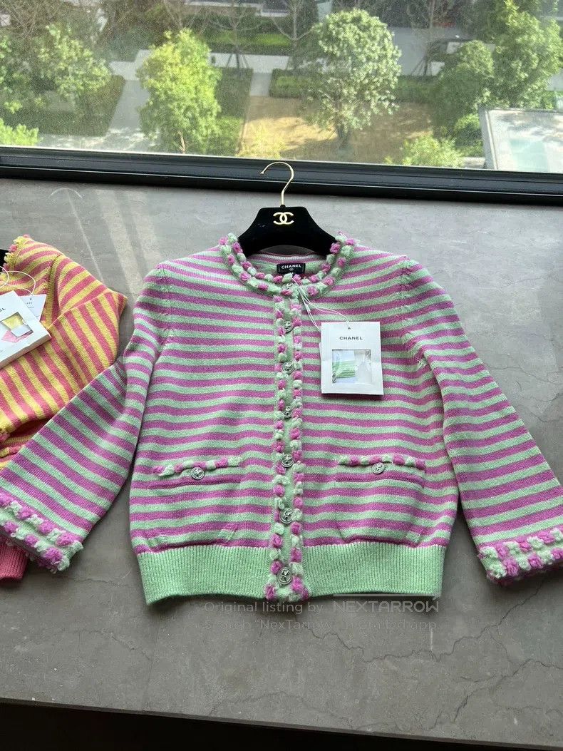 Chanel Chanel 25s pink-green striped cardigan coat Size XXS / US 00 / IT 34 - 1 Thumbnail