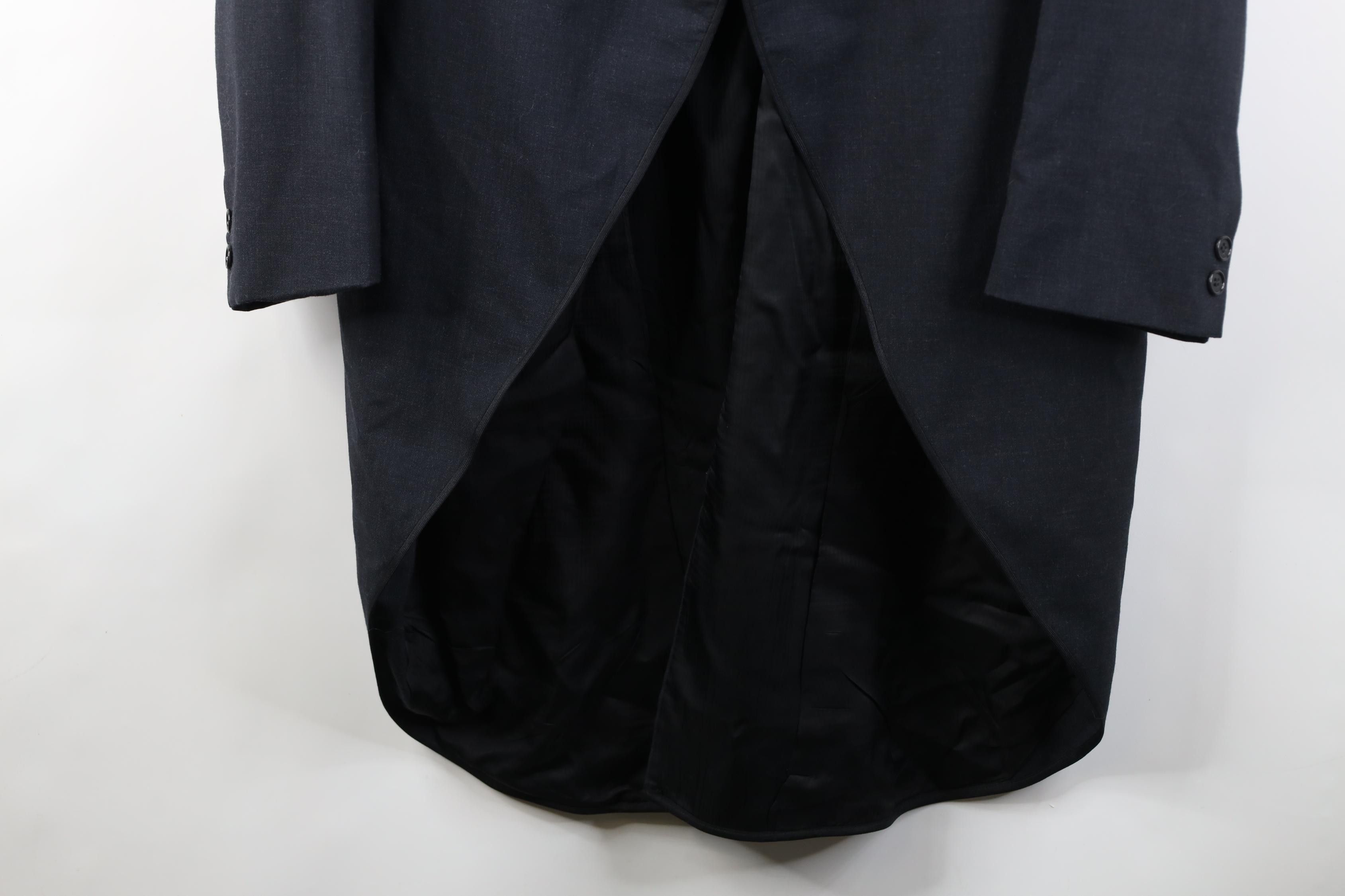 Vintage Vintage 40s 50s Tuxedo Suit Coat Blazer Jacket Tailcoat USA Size US XXL / EU 58 / 5 - 3 Thumbnail