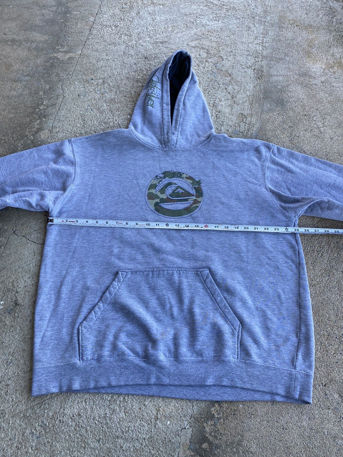 Quiksilver × Vintage Vintage Y2K Quiksilver Camo Center Logo Grey Hoodie Size US L / EU 52-54 / 3 - 9 Thumbnail