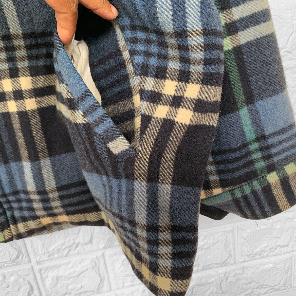 Vintage Vintage Oshkosh Wool Plaid Zipper Jacket Size US L / EU 52-54 / 3 - 9 Thumbnail