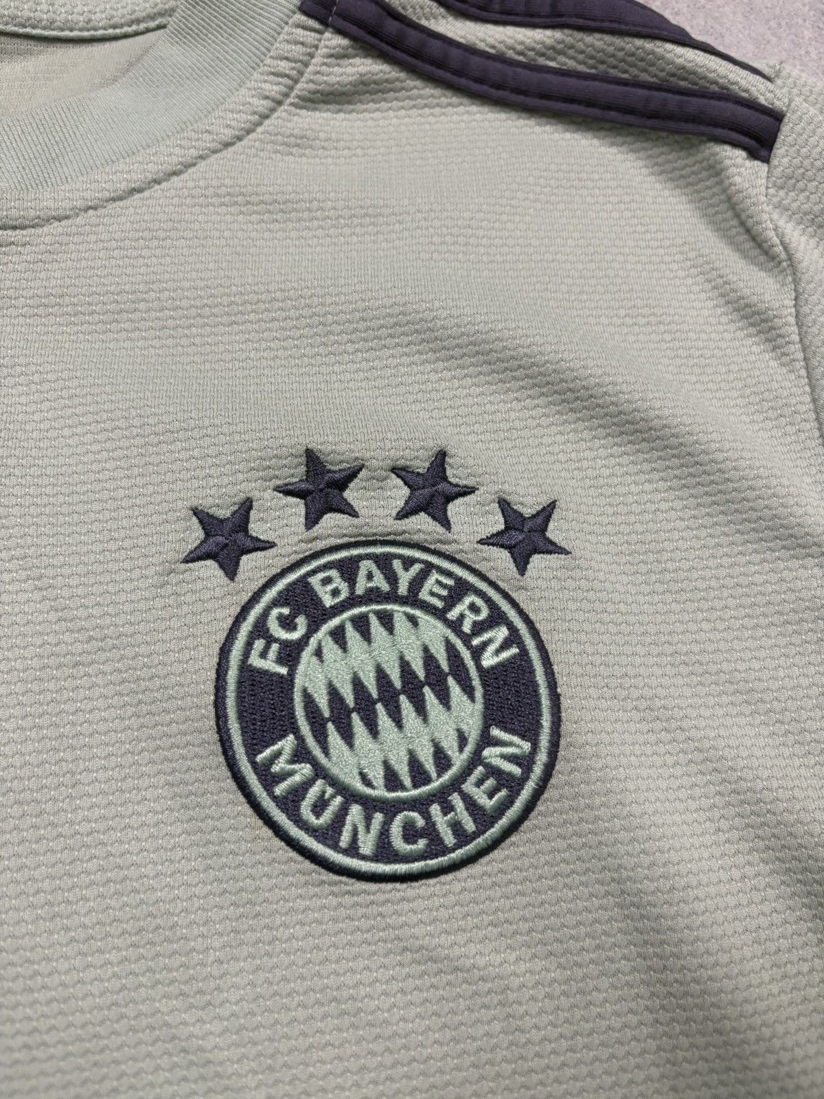 Adidas Bayern Munich Robben #10 2018/19 Football Jersey Adidas M Size US M / EU 48-50 / 2 - 7 Thumbnail