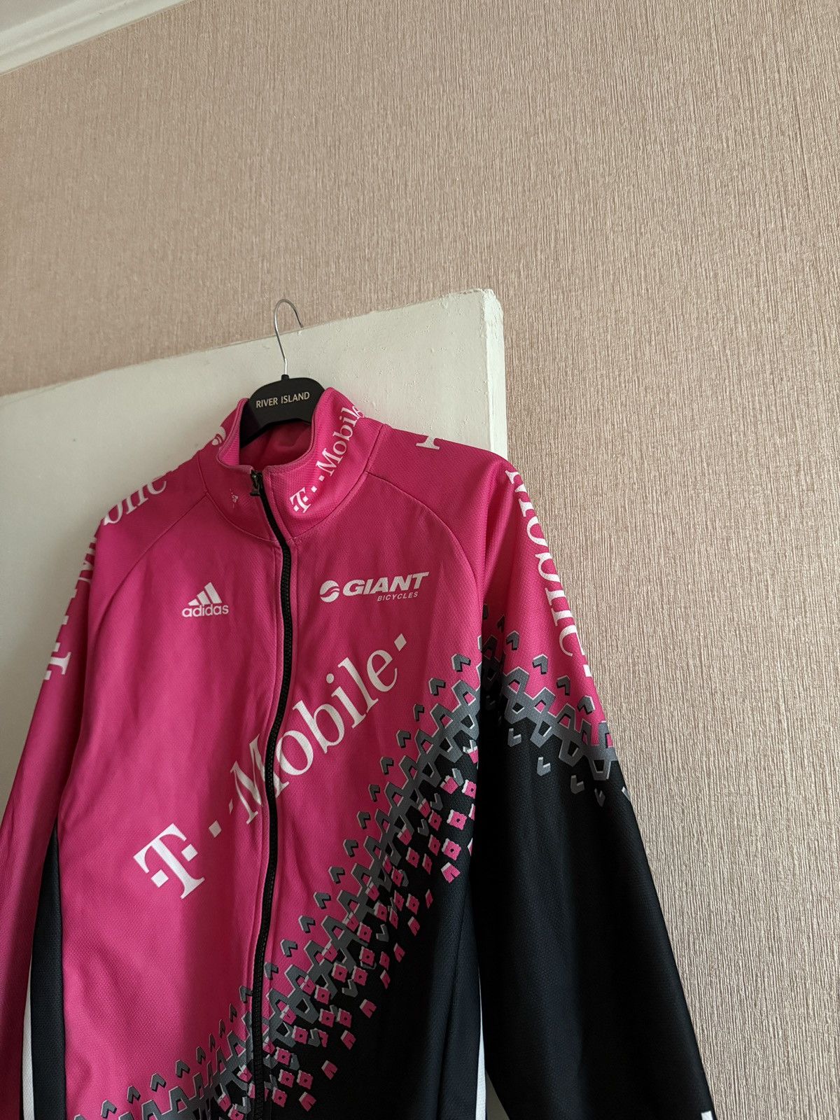 Adidas Vintage Adidas TEAM TELEKOM T-MOBILE cycling Jacket Size US M / EU 48-50 / 2 - 3 Thumbnail