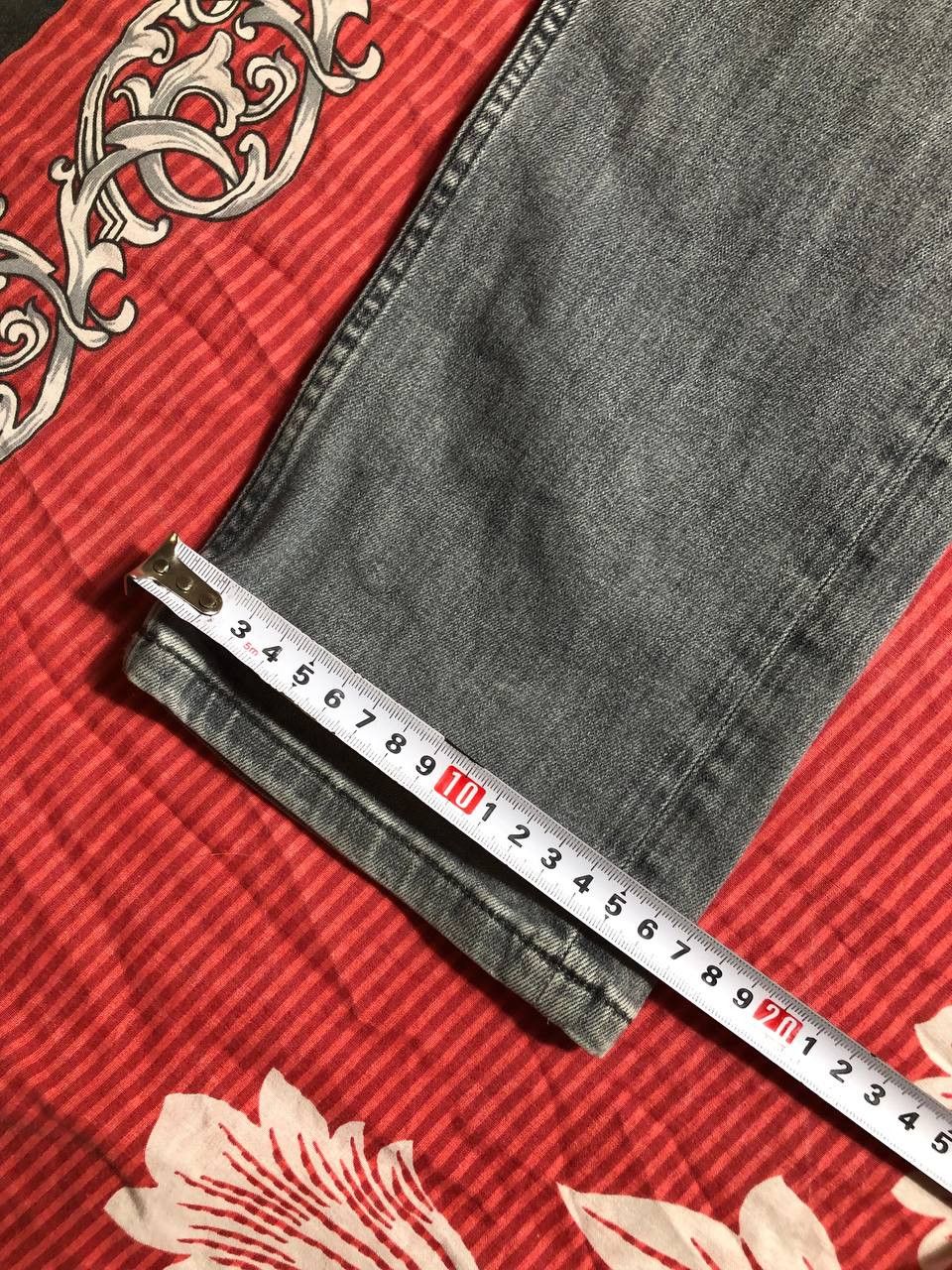 Hugo Boss Dirty Painted Distressed Thrashed Faded Baggy Jeans Y2K Size US 32 / EU 48 - 2 Thumbnail