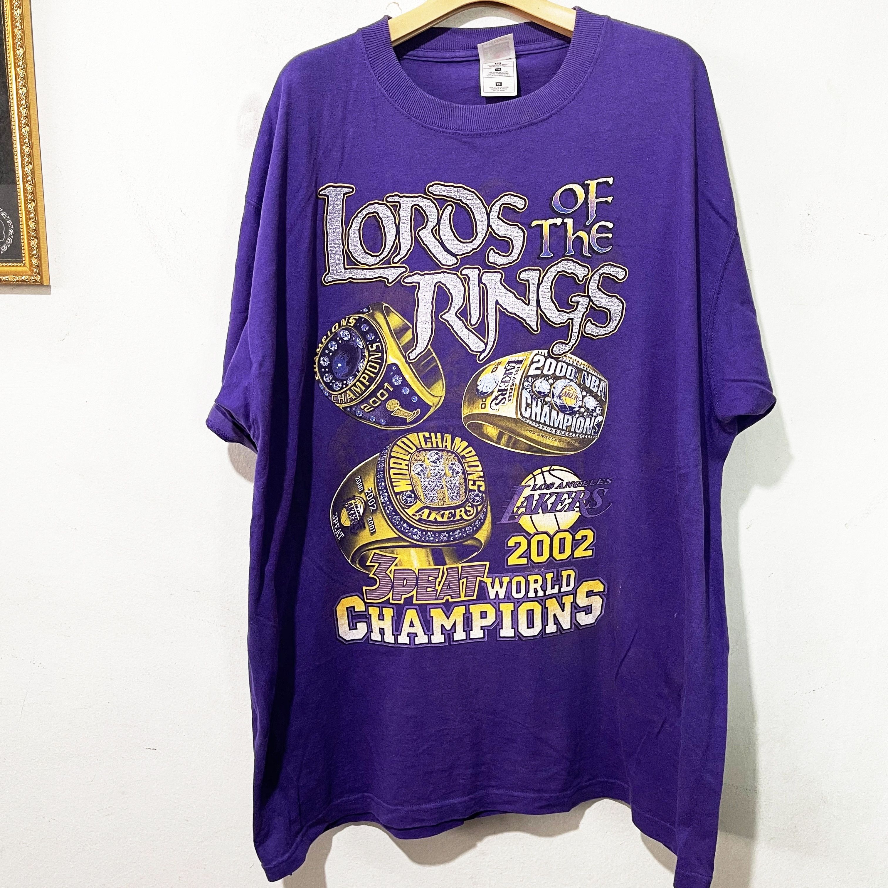 NBA Vintage 2002 Los Angeles Lakers NBA Champions Ring T-Shirt Size US XL / EU 56 / 4 - 1 Thumbnail