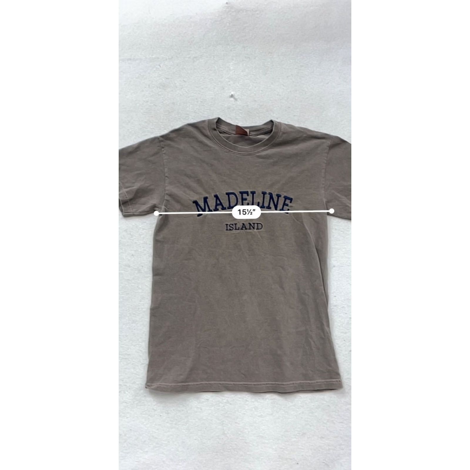Gildan Madeline Island Graphic T-Shirt Brown S Women's S Cotton Crewneck Short Sleeves Summer Gildan Size US S / EU 44-46 / 1 - 8 Thumbnail