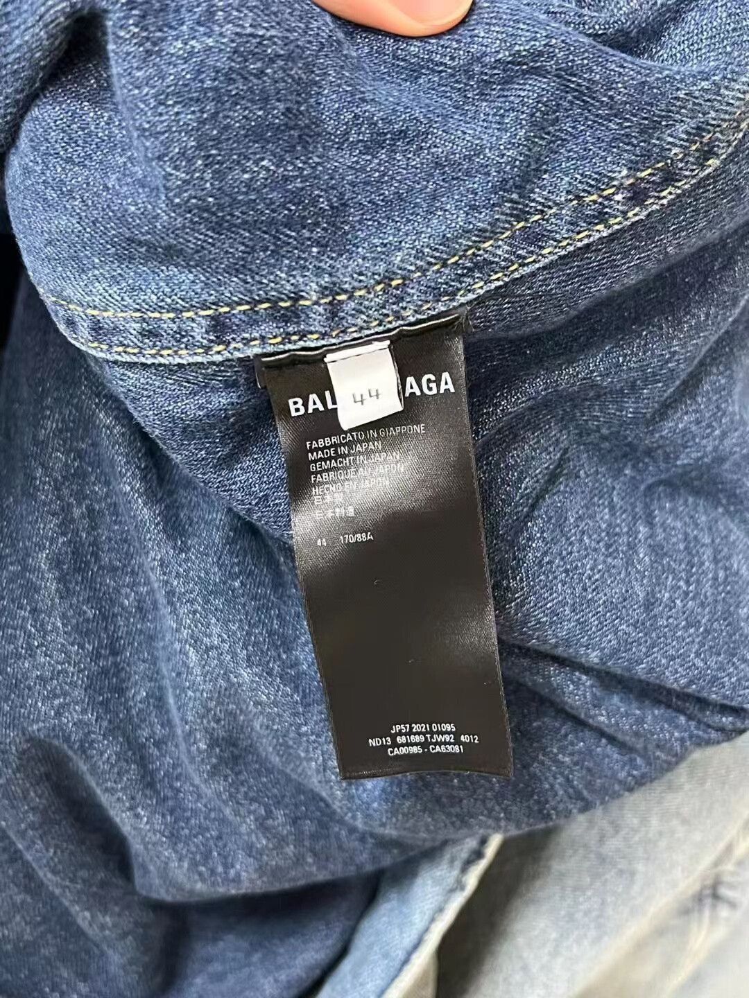 Balenciaga balenciaga denim jacket size 44 Size US S / EU 44-46 / 1 - 2 Thumbnail