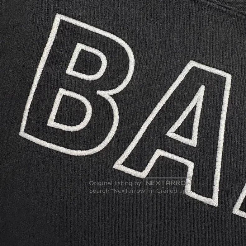 Balenciaga Balenciaga Qilin Arm Letter Logo Printed Hooded Long Sleev Size US S / EU 44-46 / 1 - 7 Thumbnail