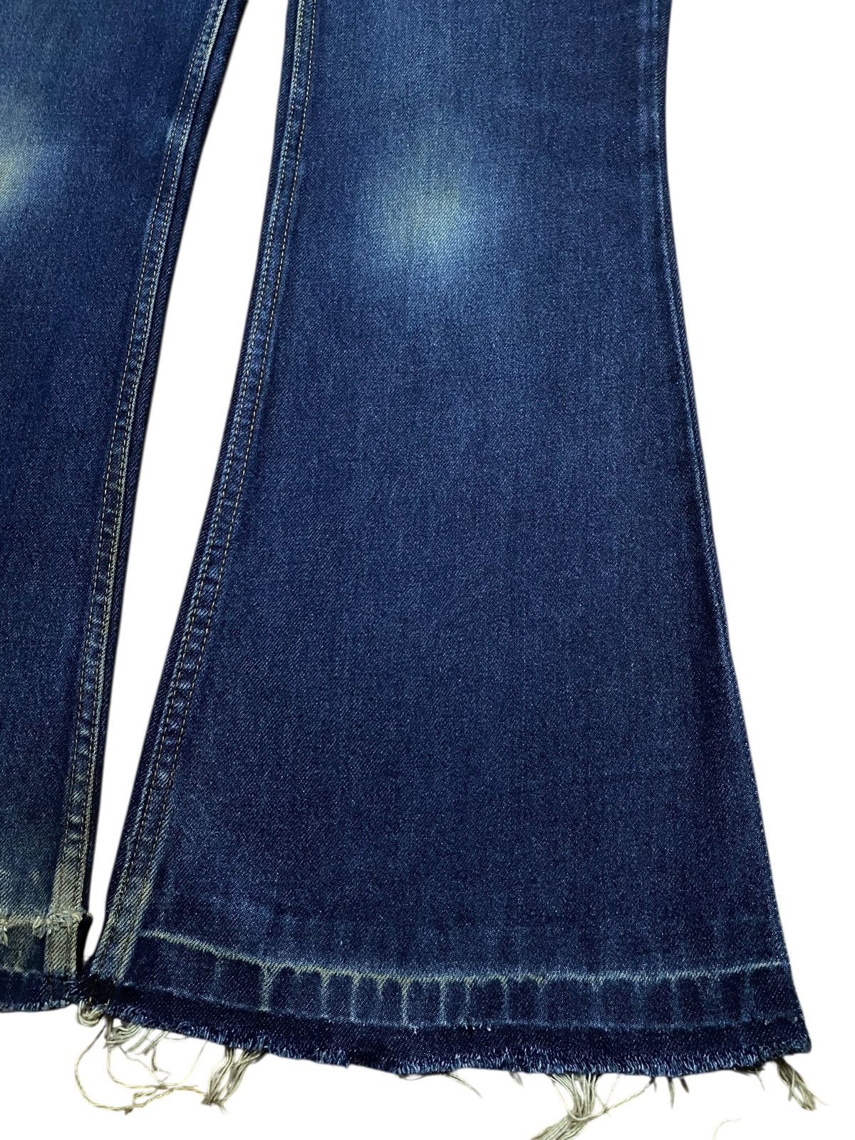 Levi's Levis 70s Bell Bottom Flare Bootcut Jeans Size US 31 - 8 Thumbnail