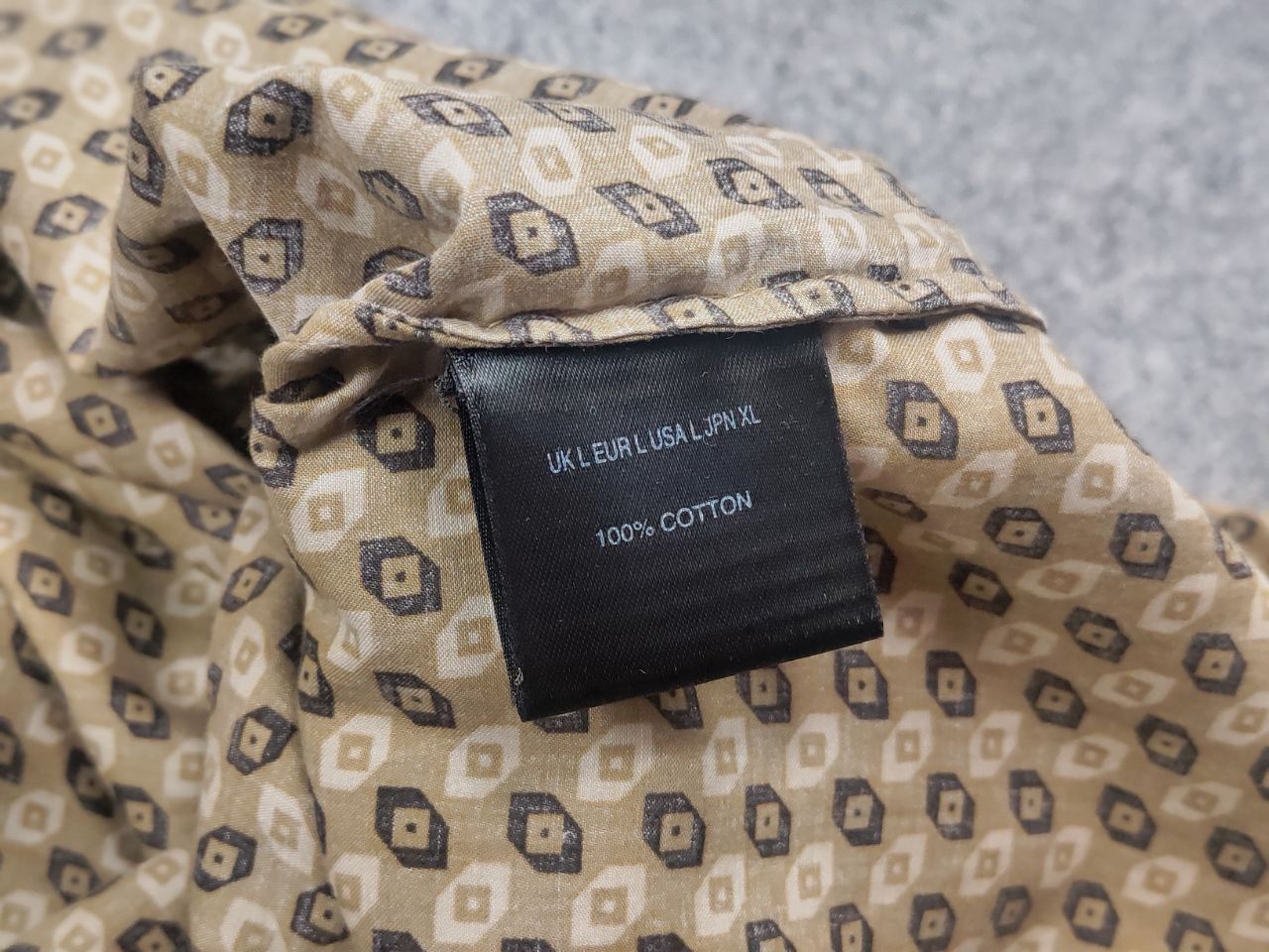 Nicole Farhi Nicole Farhi Itali Design Gold Pattern button-down shirt Size US L / EU 52-54 / 3 - 13 Thumbnail