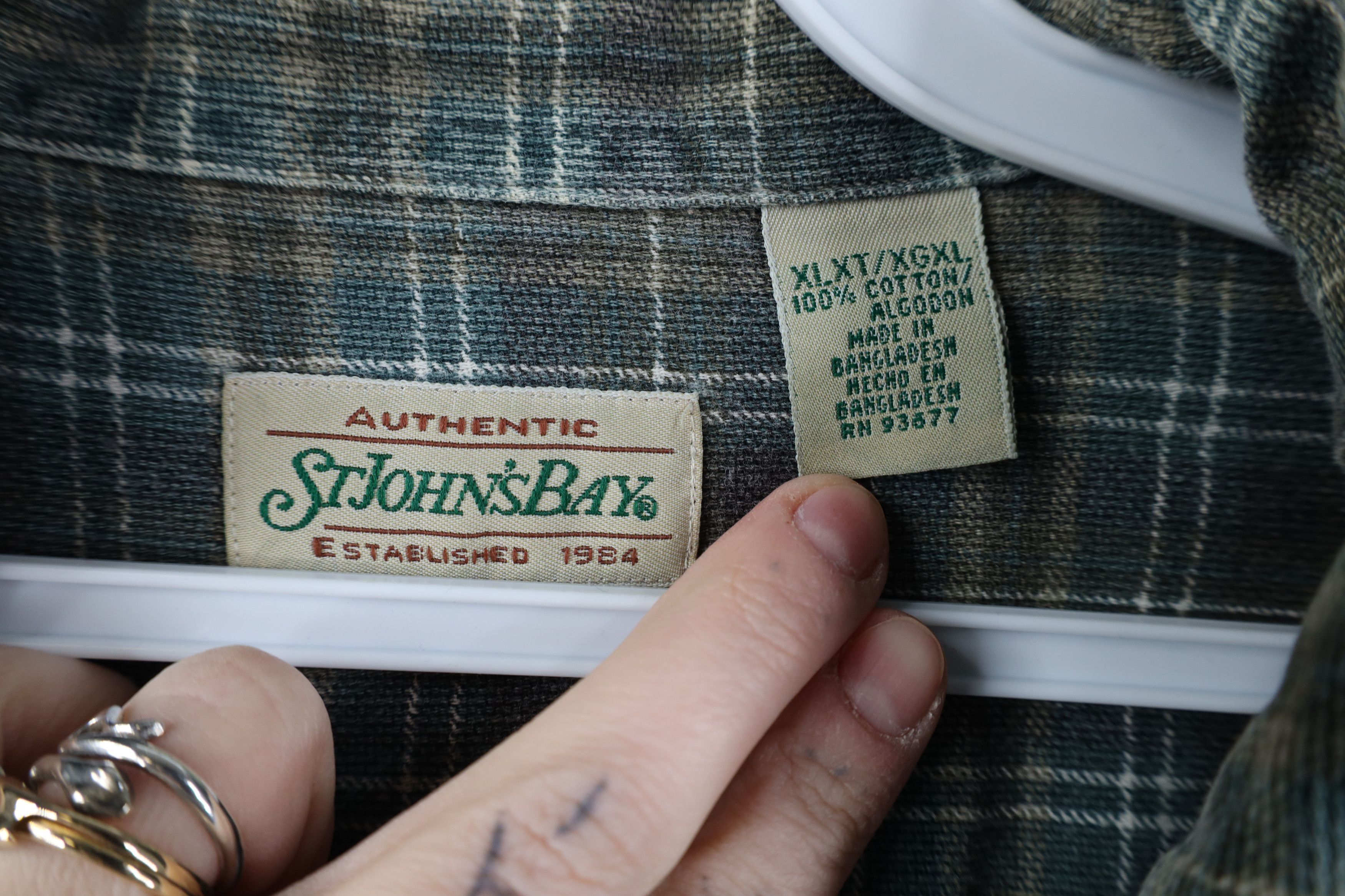 Vintage Vintage 90s Streetwear Faded Knit Board Button Shirt Plaid Size US XL / EU 56 / 4 - 7 Thumbnail