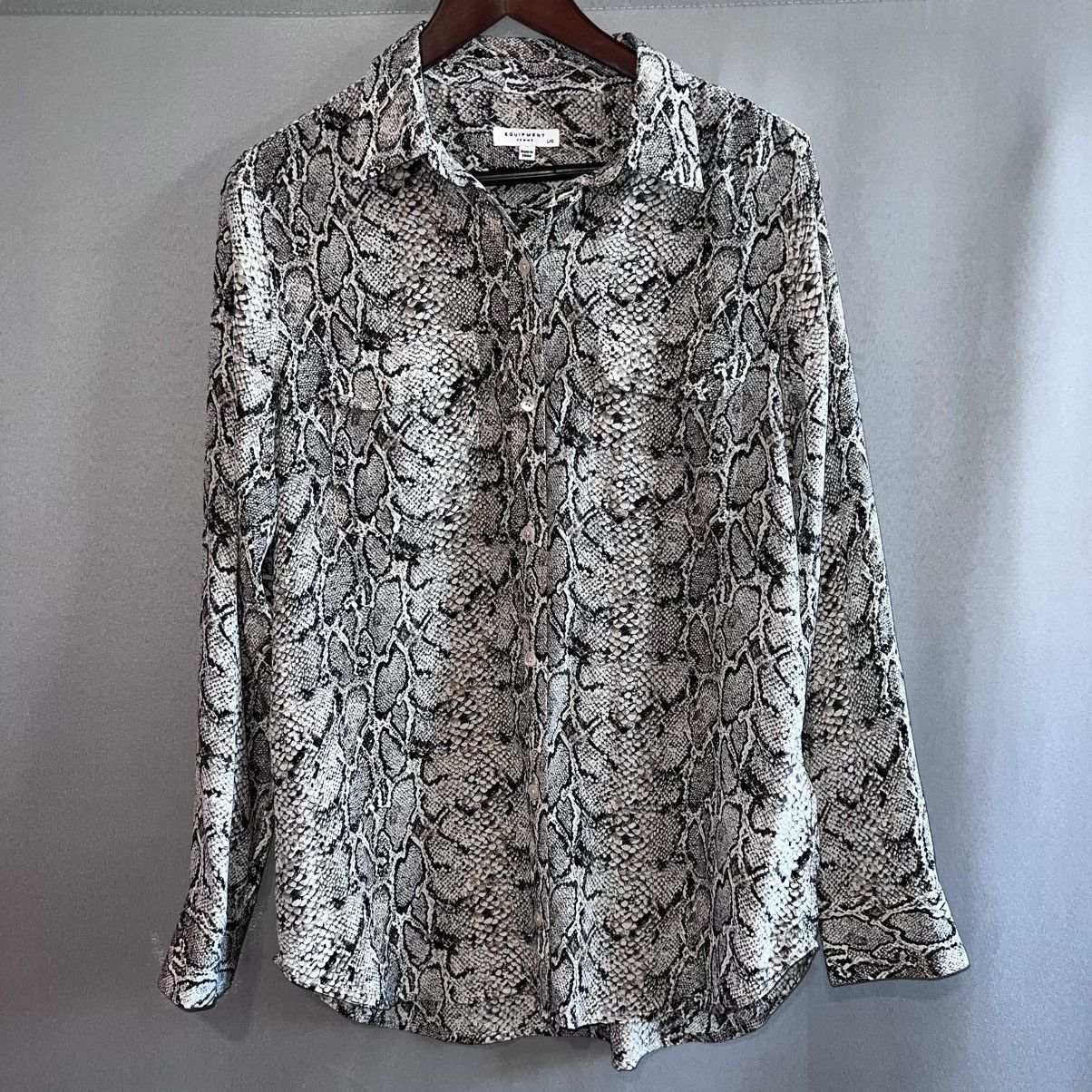 Equipment Equipment Femme Slim Signature silk snake-print blouse Size L / US 10 / IT 46 - 1 Thumbnail