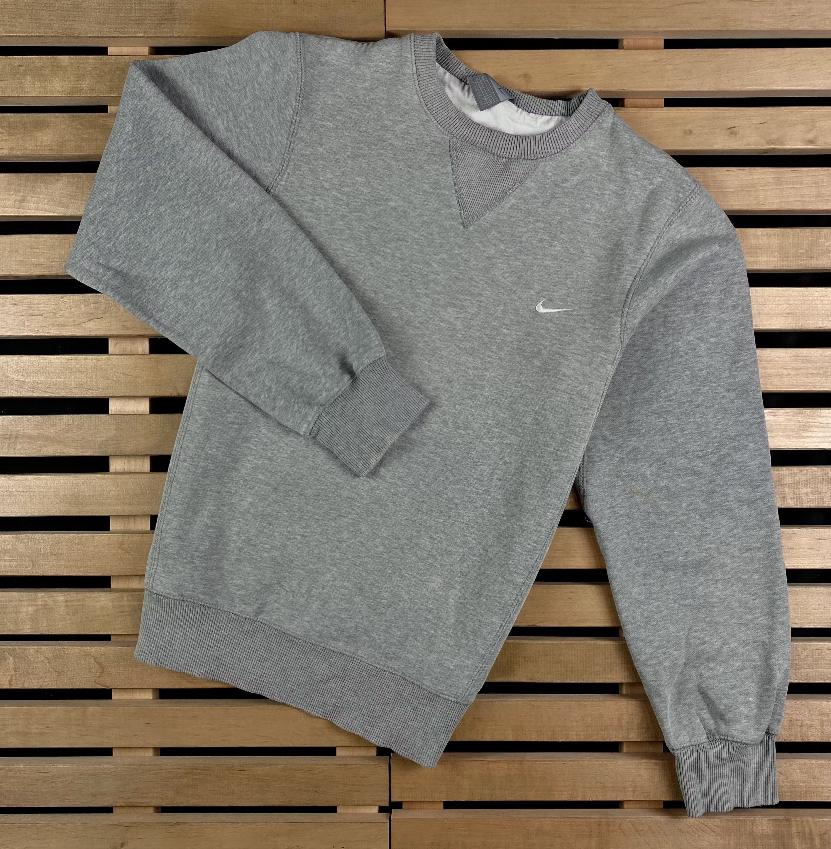 Nike × Vintage Mens Sweatshirt Nike Vintage Size S Size US S / EU 44-46 / 1 - 1 Thumbnail