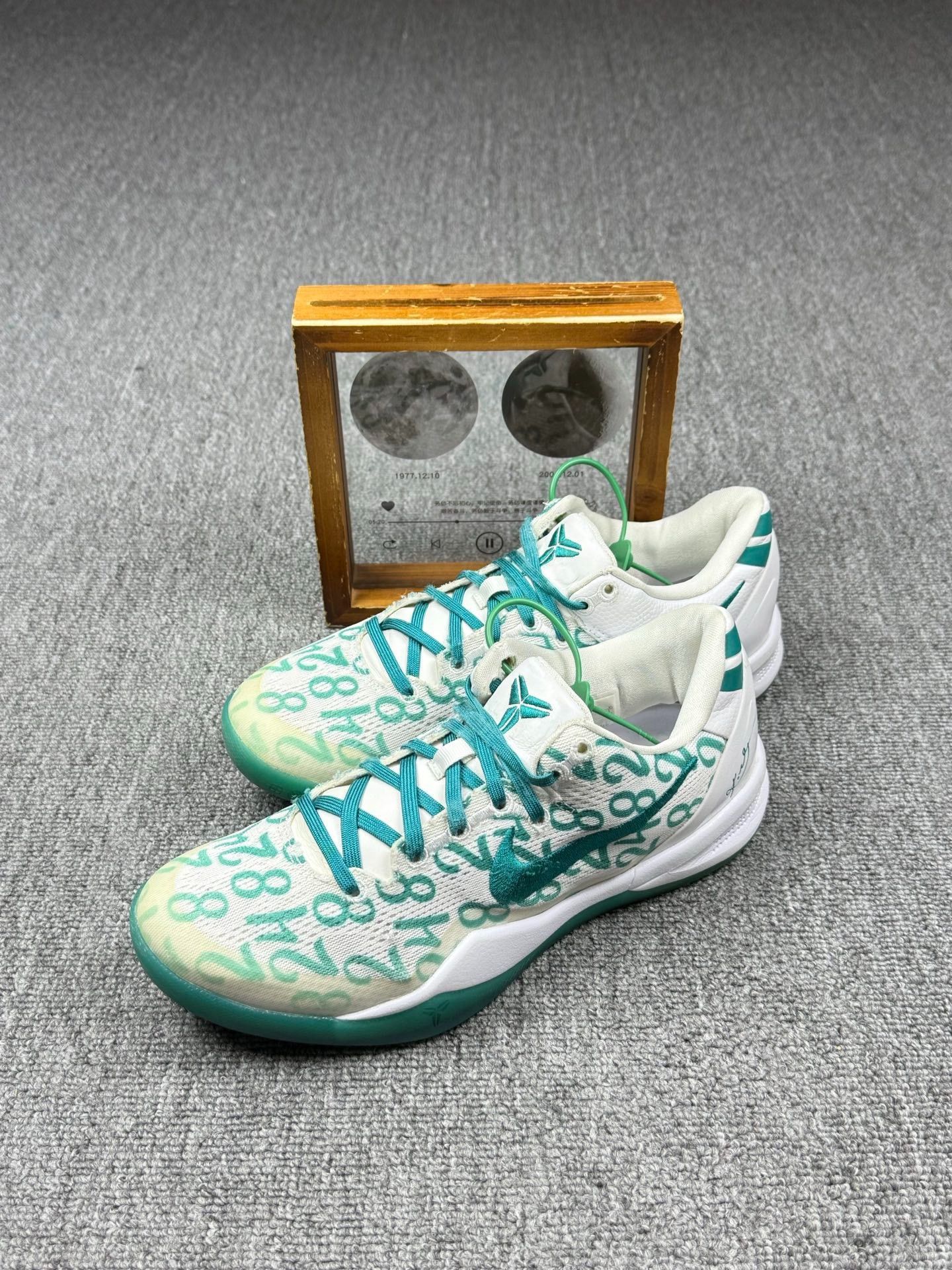 Nike Nike KOBE8 Green Lowtop Sneakers 8 Men Size US 8 / EU 41 - 1 Thumbnail