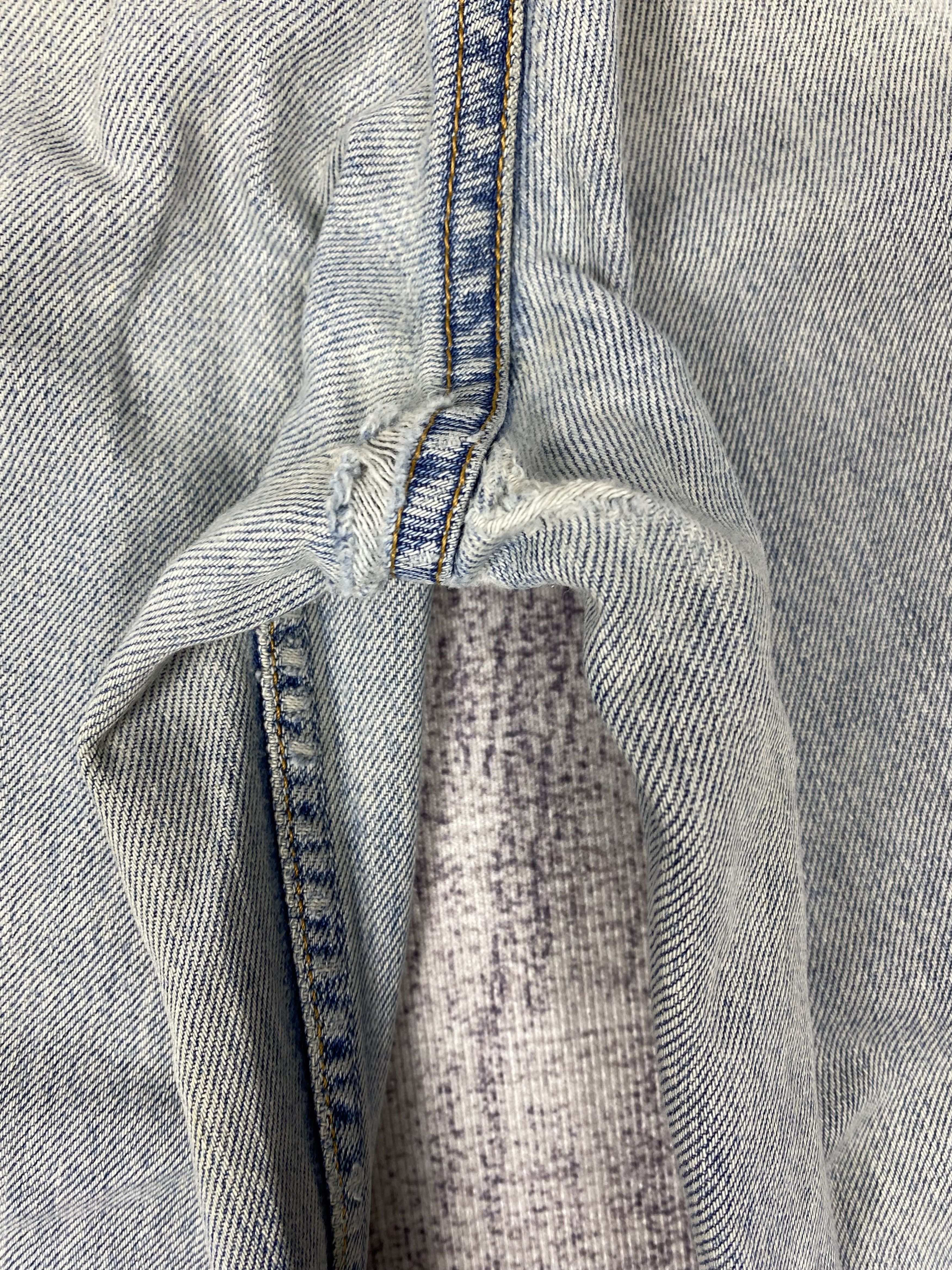 Levi's Vintage Levi's 560 Faded Blue Distressed Denim Jeans P0475 Size US 32 / EU 48 - 11 Thumbnail