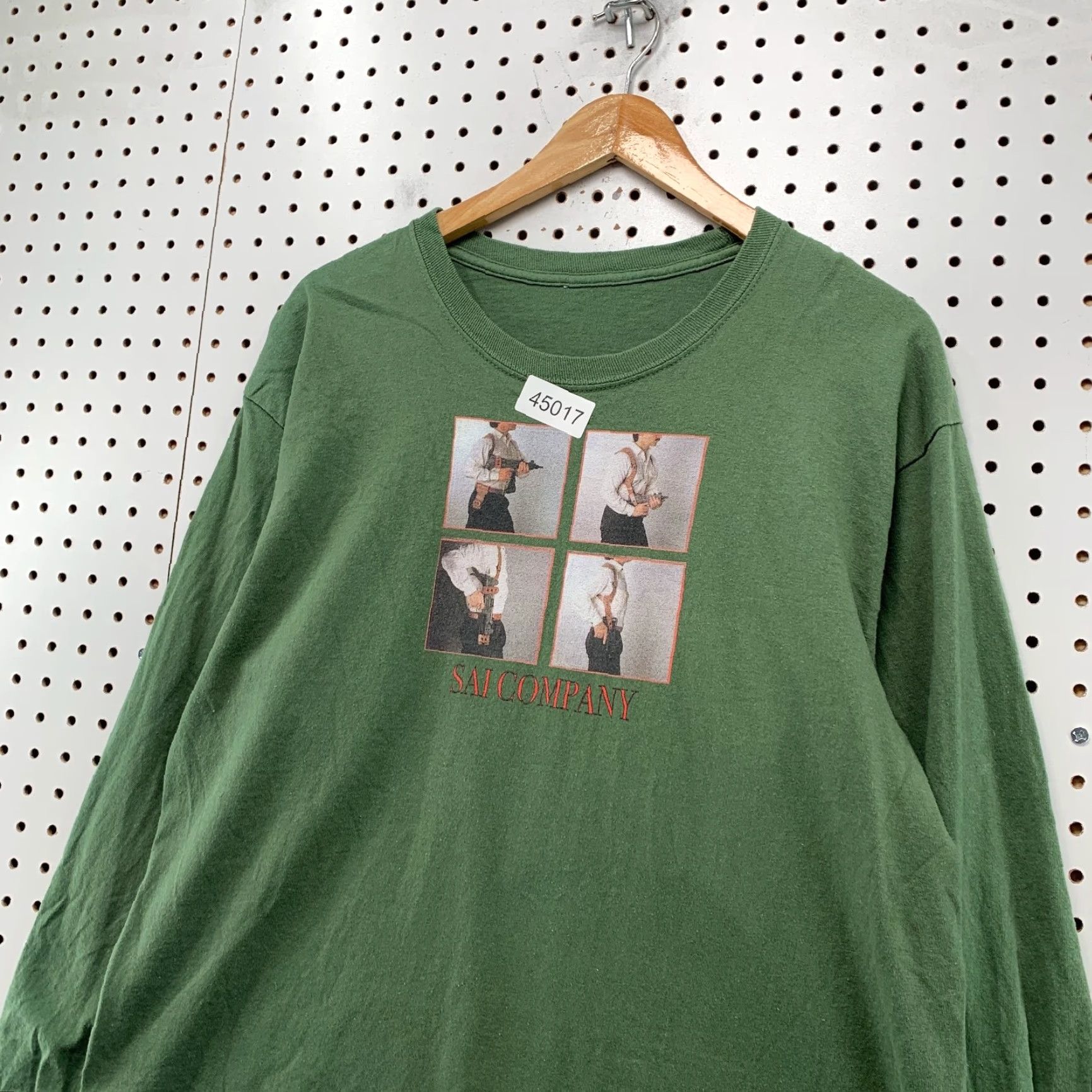 Gildan SAI Company Shirt Mens Medium Green Salient Arms International Long Sleeve Shirt Mens M Green Salient Arms International Long Sleeve Size US M / EU 48-50 / 2 - 4 Thumbnail