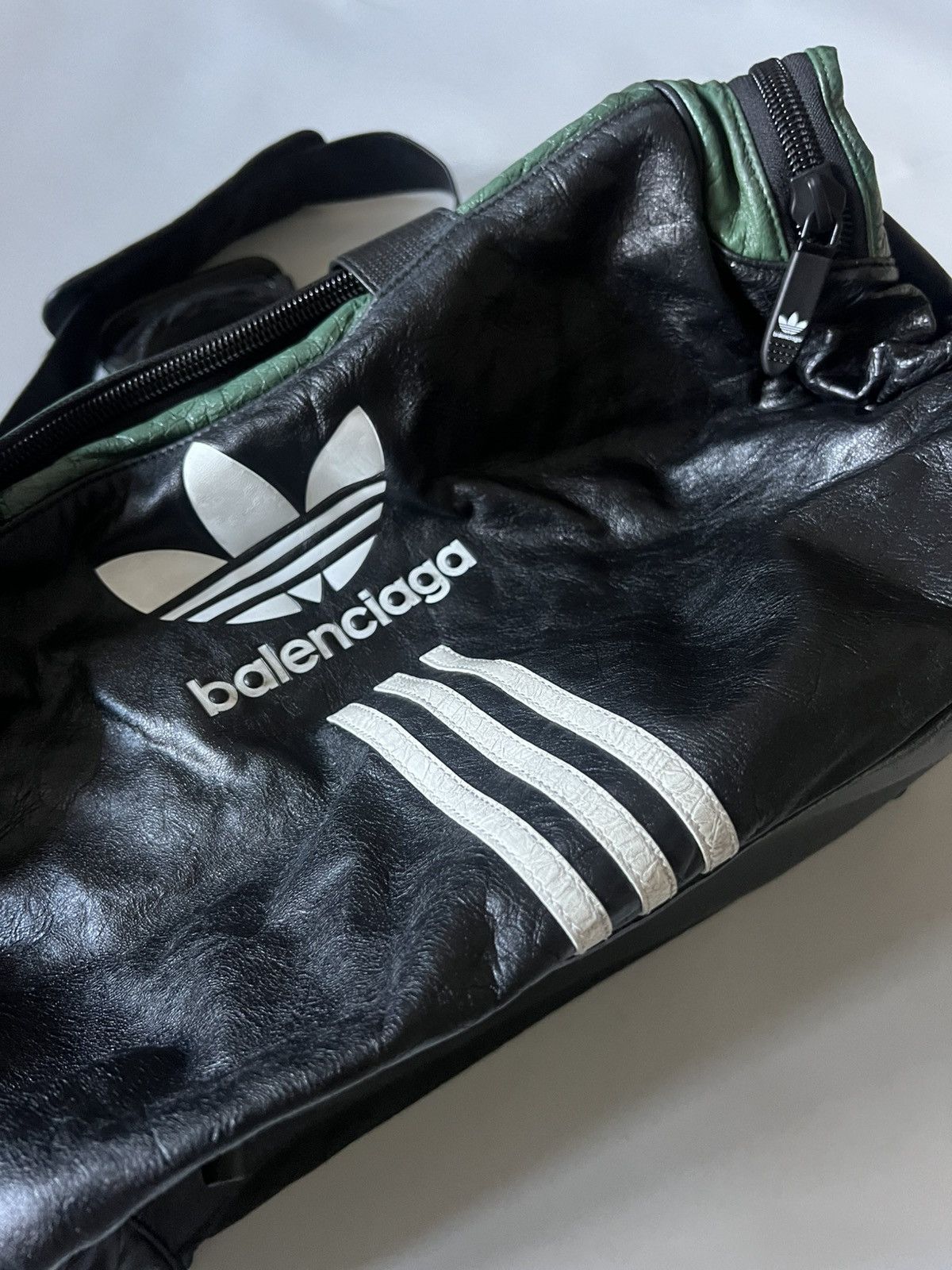 Balenciaga x Adidas Leather Gym Bag Size ONE SIZE - 4 Thumbnail