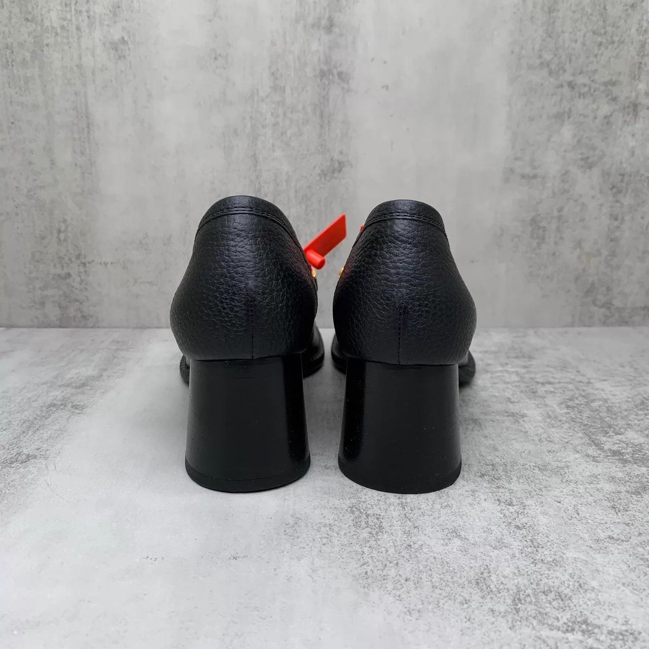 Gucci Gucci Black Chain Heels 37.5 New w/Min Crease YY494 Size US 7 / IT 37 - 5 Thumbnail