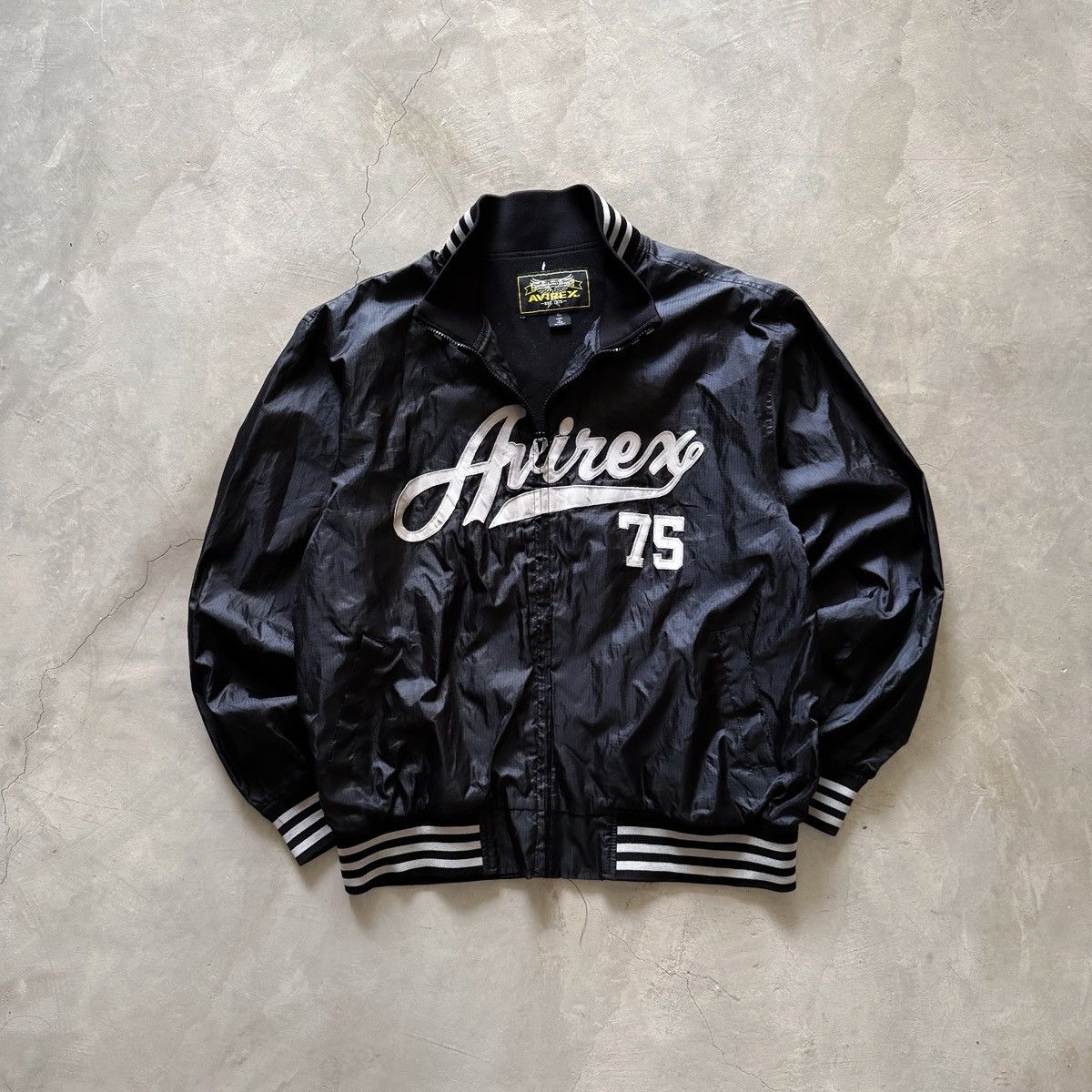 Avirex Vintage Avirex Boxy Bomber Jacket Size US XL / EU 56 / 4 - 1 Thumbnail