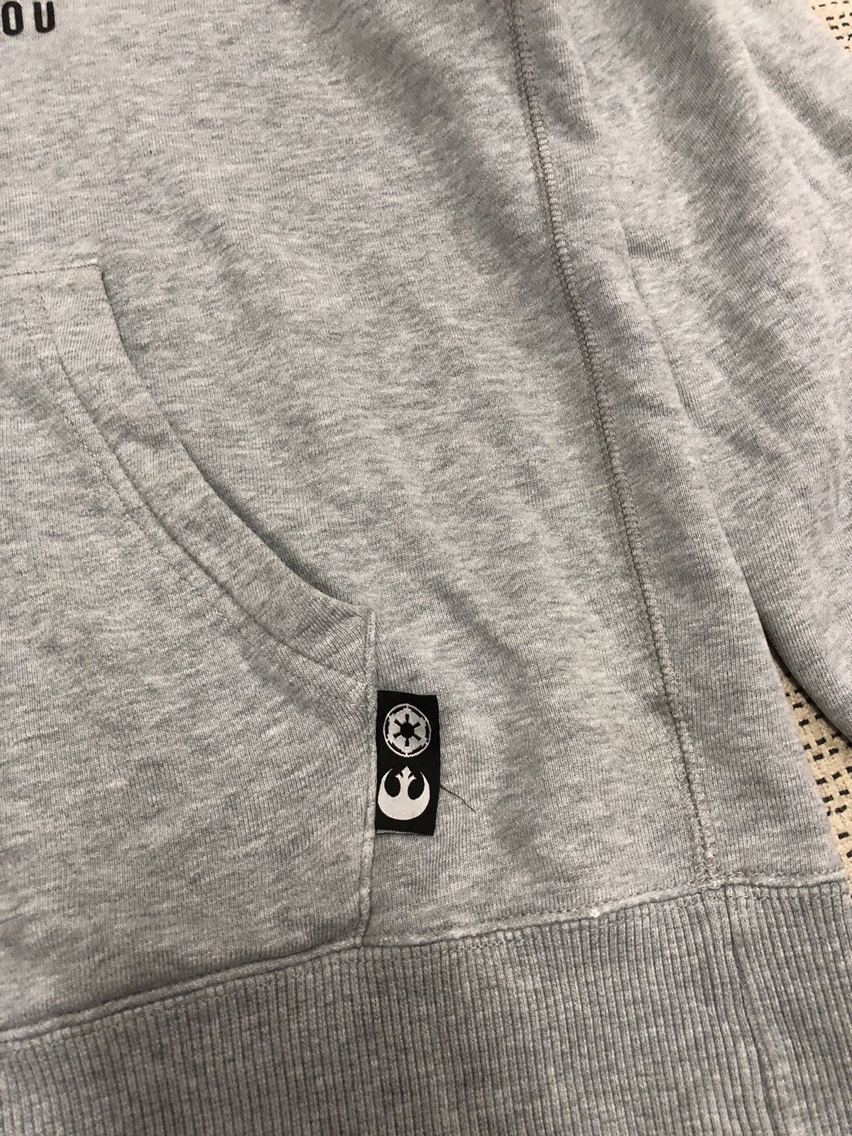 Star Wars × Uniqlo STAR WARS X UNIQLO HOODIE SPELL OUT LOGO Size US M / EU 48-50 / 2 - 5 Thumbnail