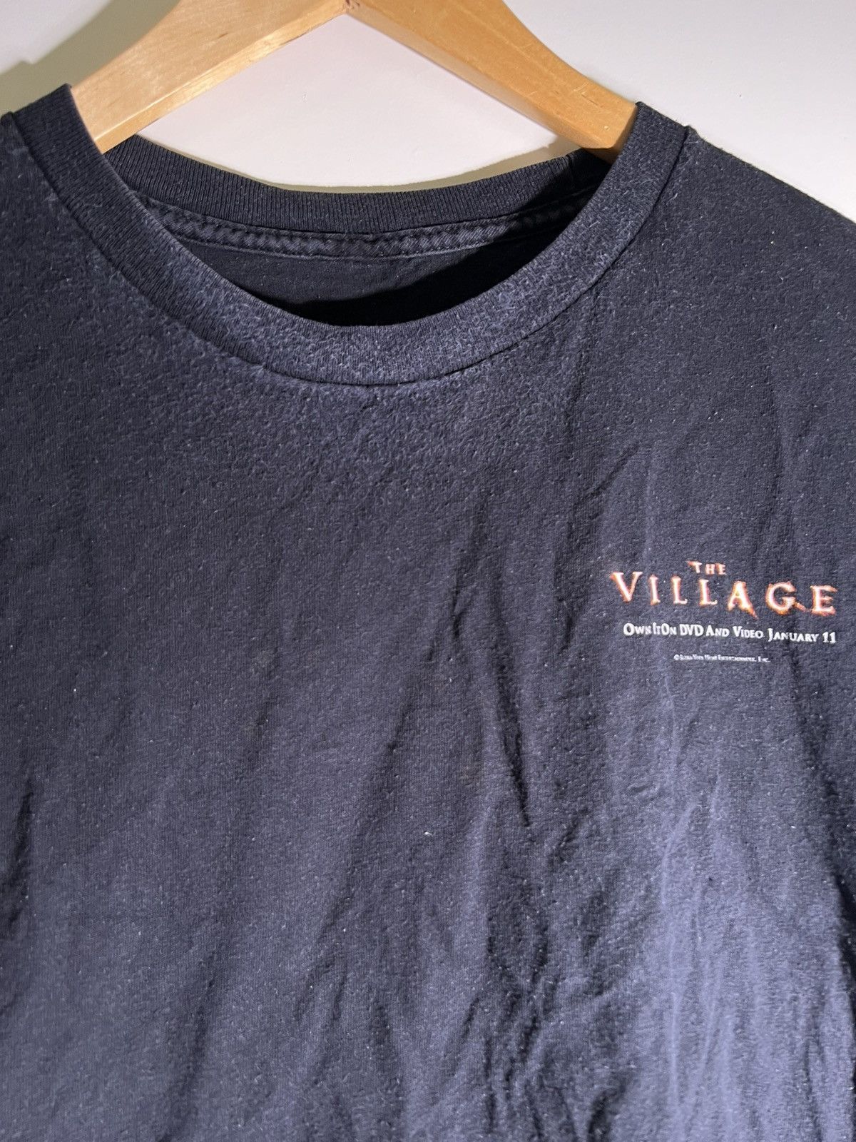 Vintage Y2K 2000’s VTG Vintage The Village Horror Movie Film T Shirt Size US XL / EU 56 / 4 - 3 Thumbnail