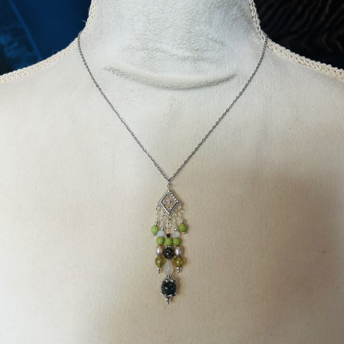 Handmade Handcrafted di cut stone bead dangle chandelier necklace Size ONE SIZE - 3 Thumbnail