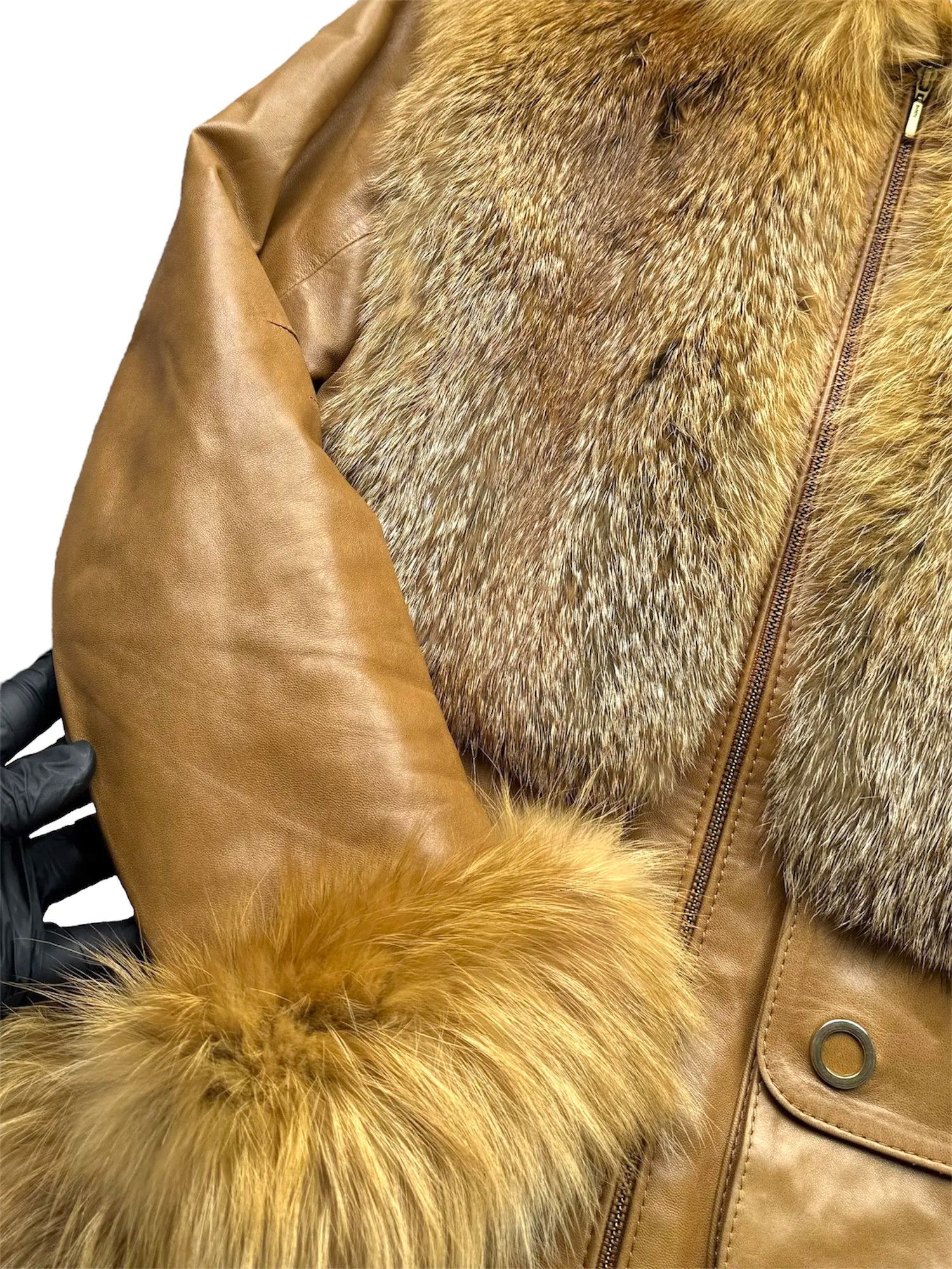 Japanese Brand Leather Jacket With Hood and Fur Details From The 90s Size M / US 6-8 / IT 42-44 - 3 Thumbnail